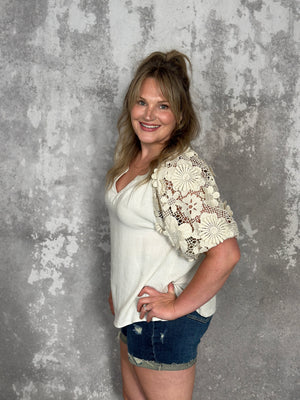 3/D Flower Sleeve Linen Top (Small - 2X)