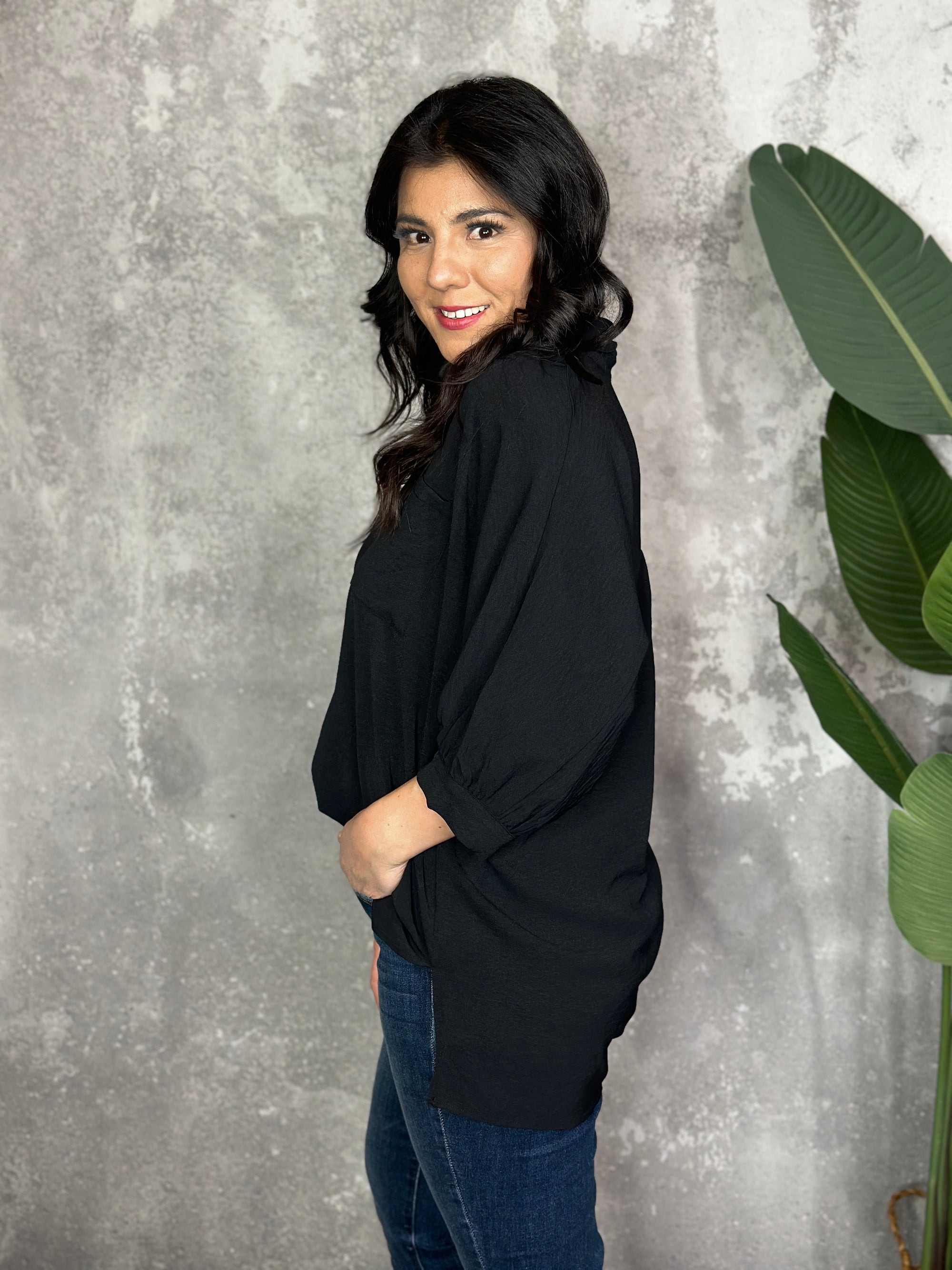 3/4 Sleeve Button Up Pocket AIrflow Top  - Black - BESTSELLER