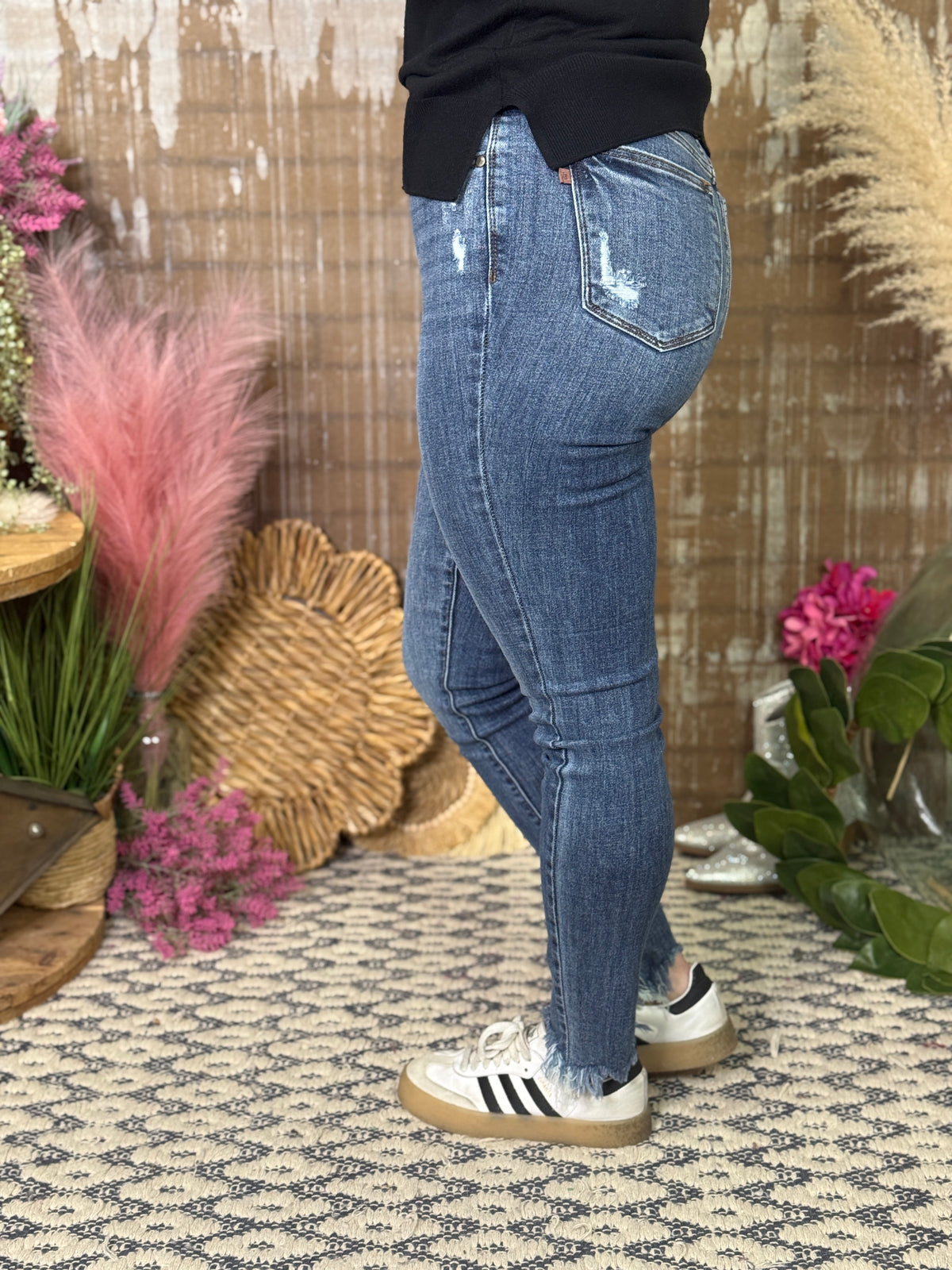 Judy Blue Shark Hem Skinny Jean  (sizes 24-24W)