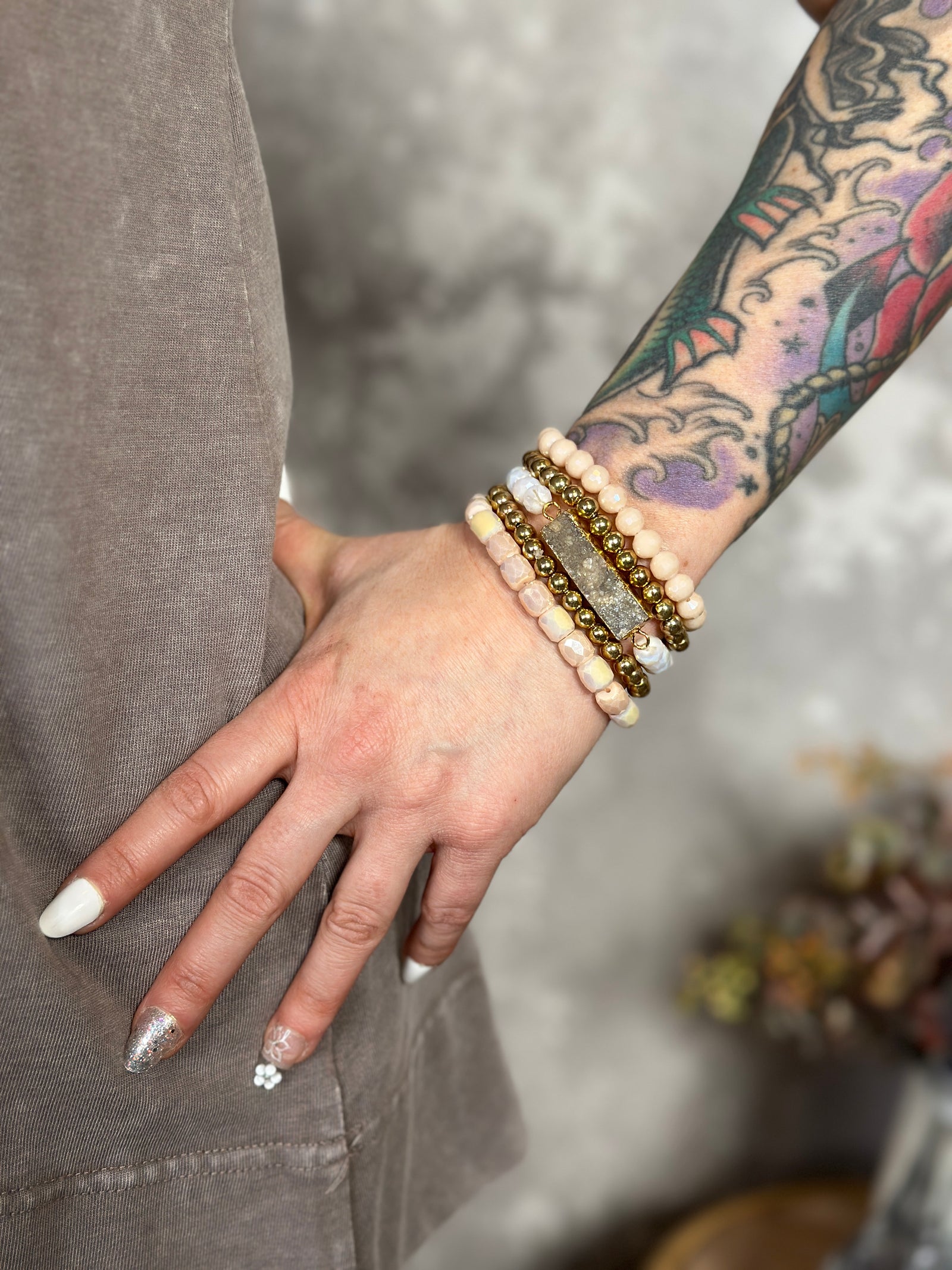 5 Strand Gold/Peach Druzy Stretchy Bead Bracelet