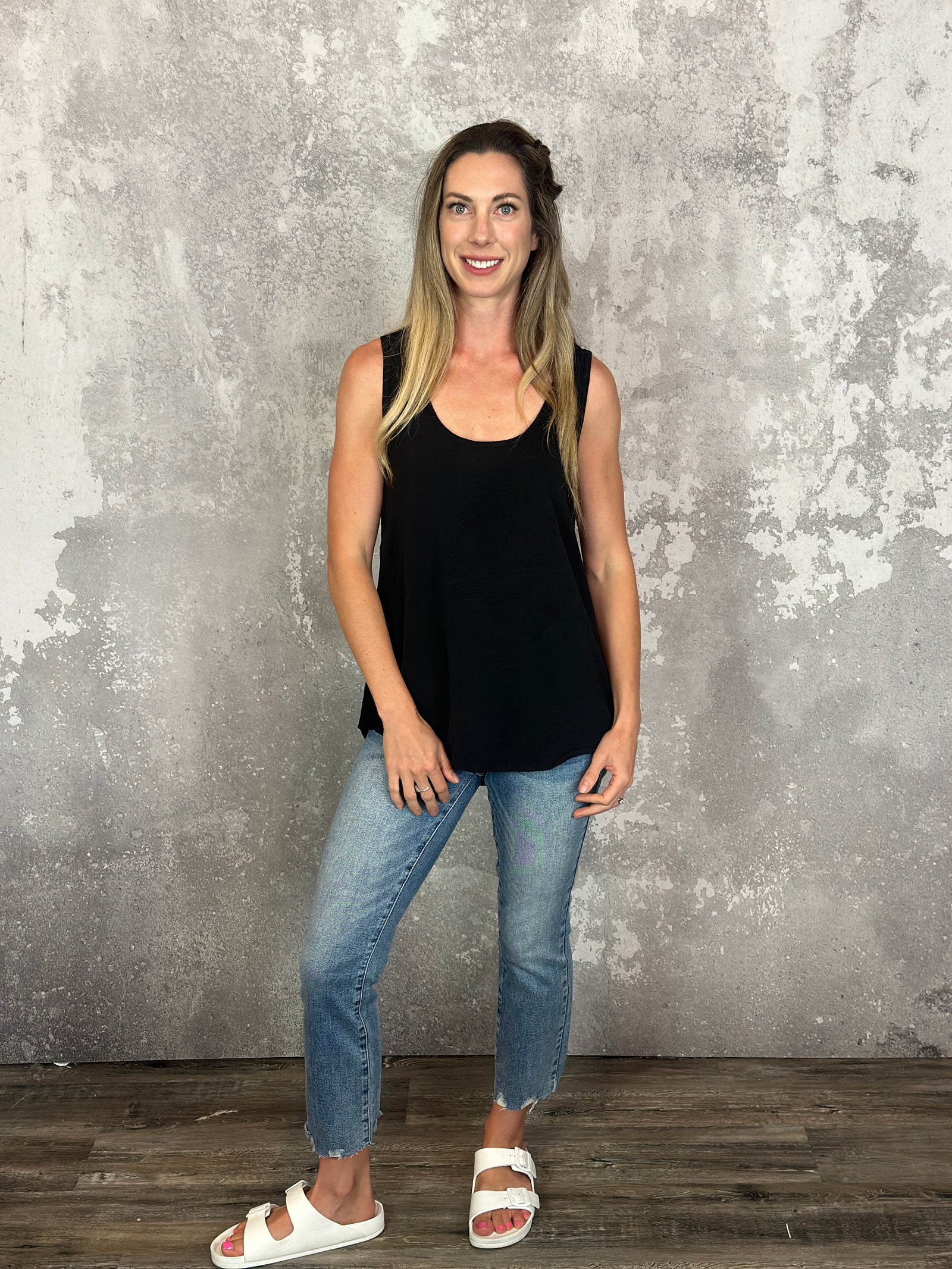 The Alexis Airflow Tank - Black (Small - 2X)