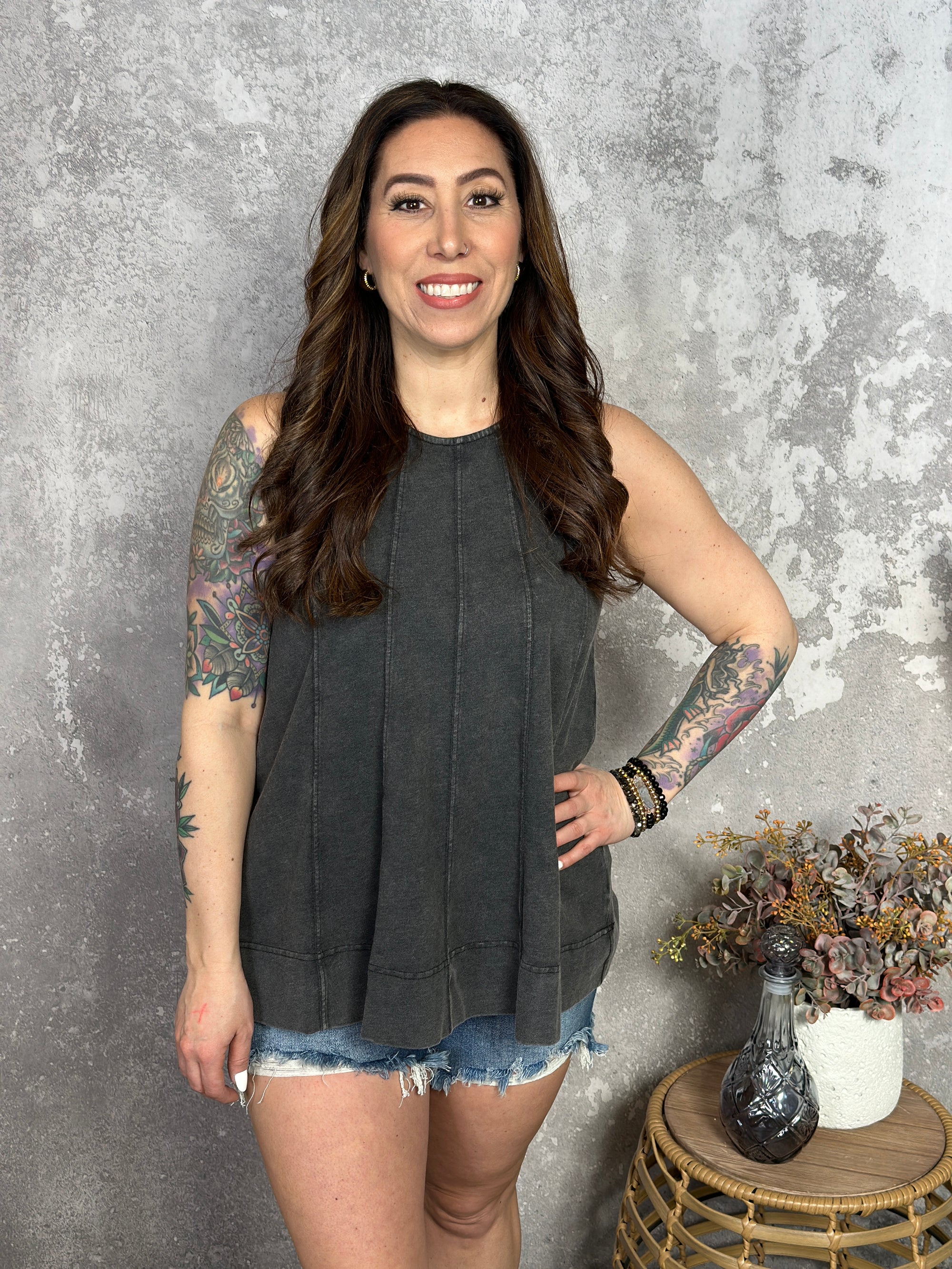 Mineral Wash Fit and Flair Panel Tank - Black