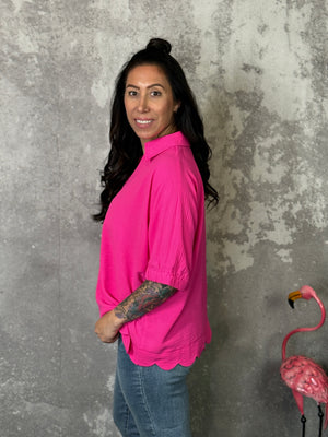 Scalloped Bottom Short Sleeve Airflow Top