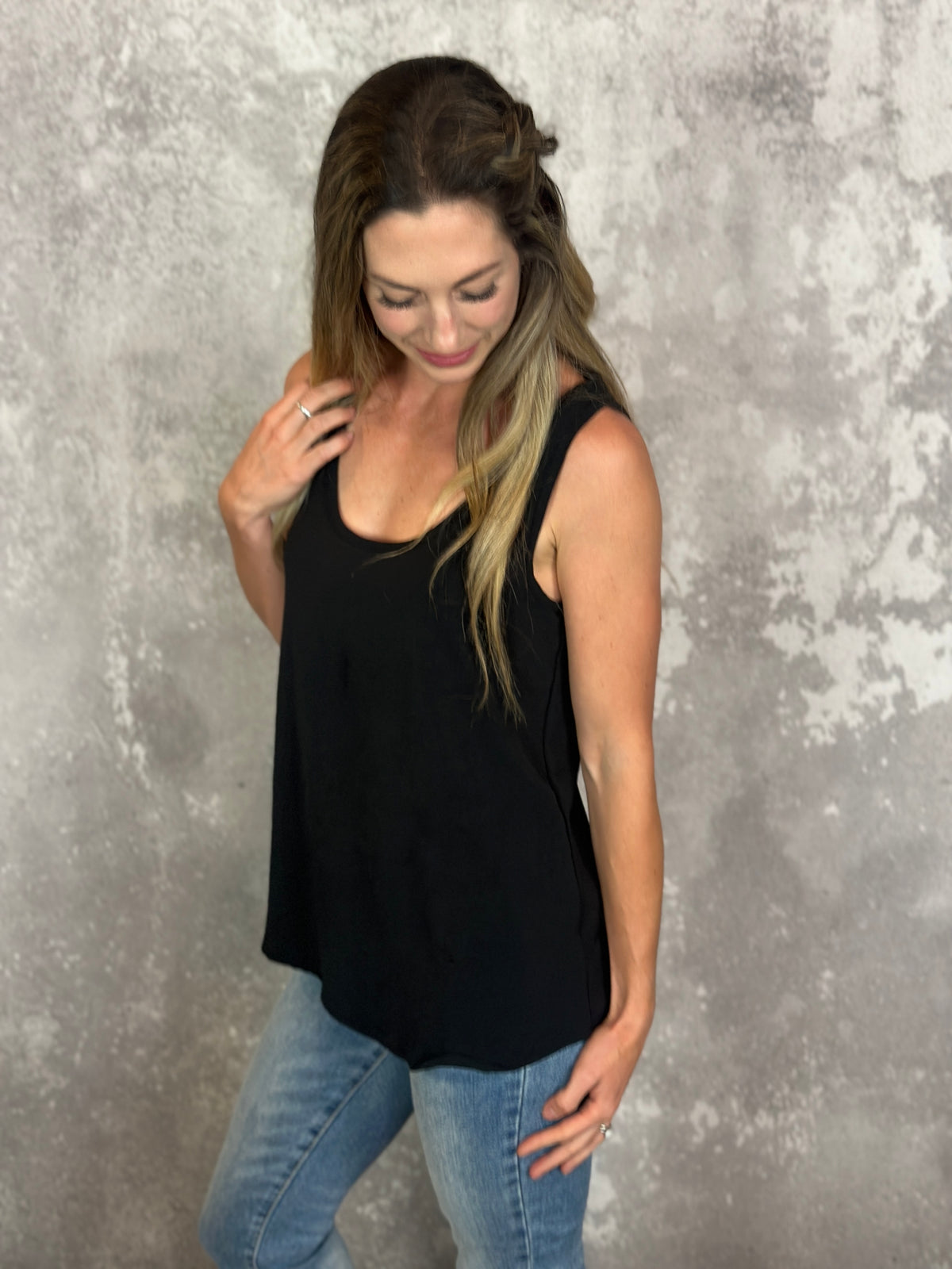 The Alexis Airflow Tank - Black (Small - 2X)