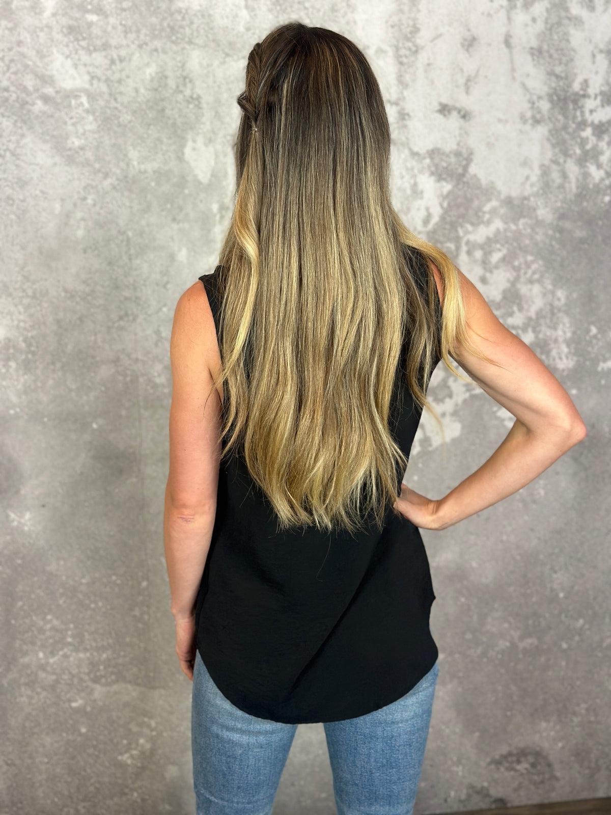 The Alexis Airflow Tank - Black (Small - 2X)