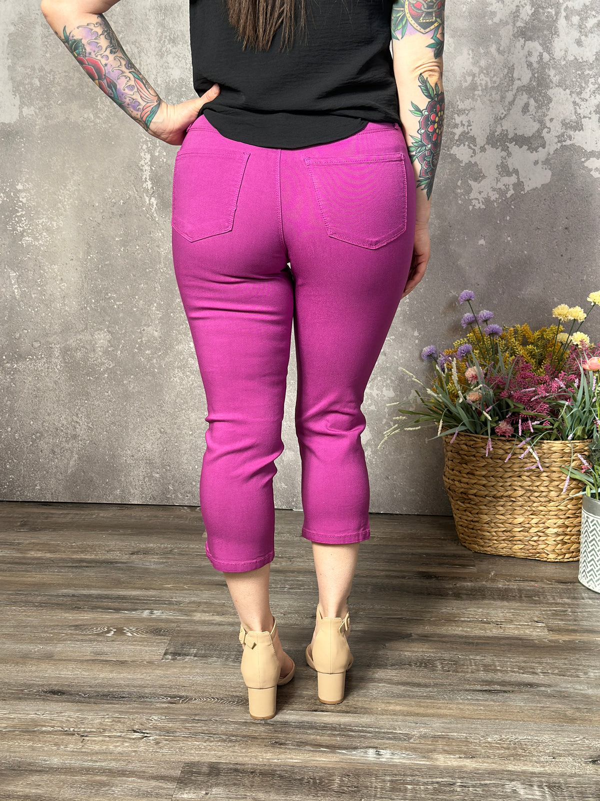 Hyperstretch Pull On Capri - Magenta (Small - 3X)