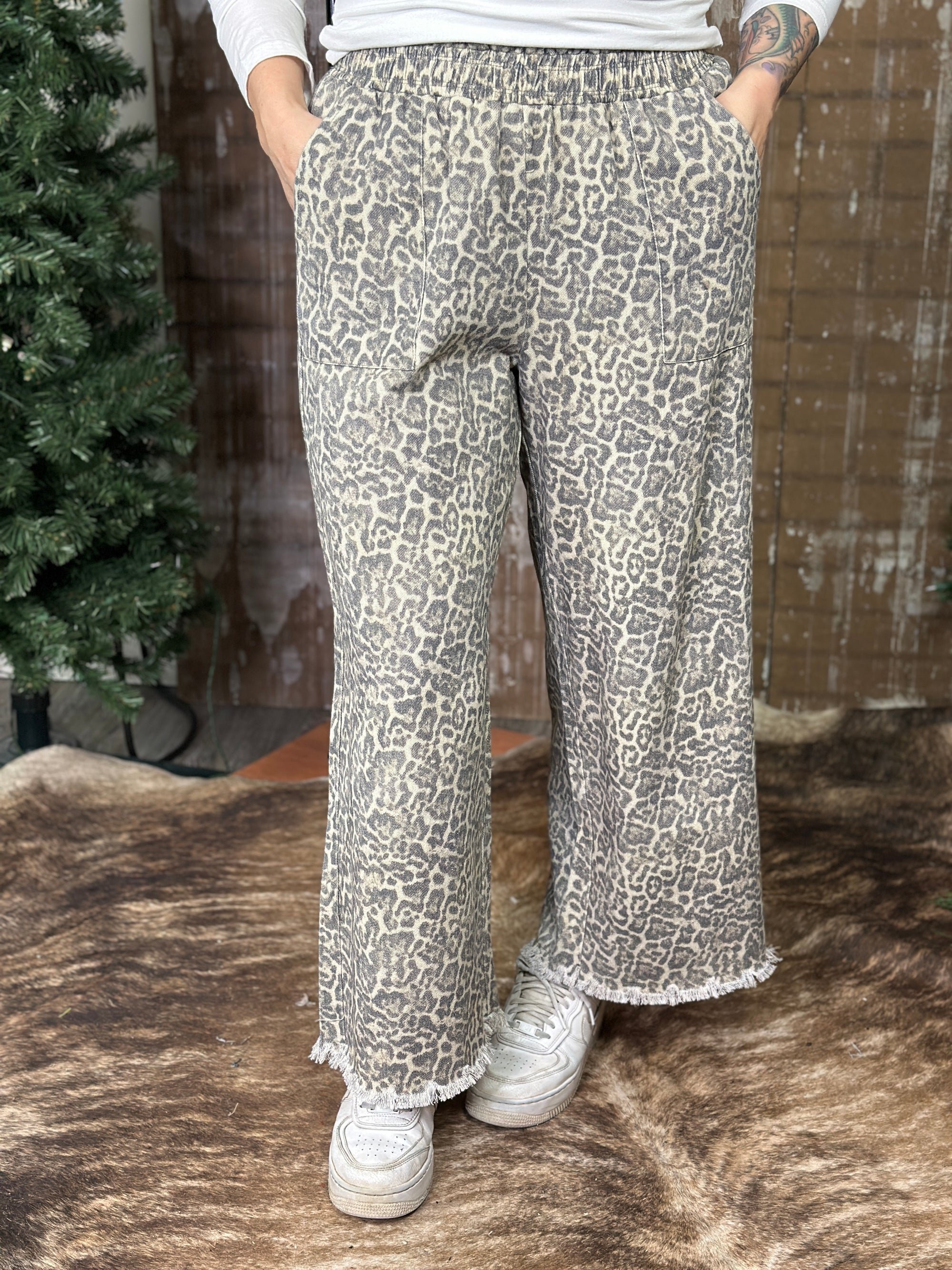 Leopard Wide Leg Denim Pant with Elastic Waist (Small - 2X)