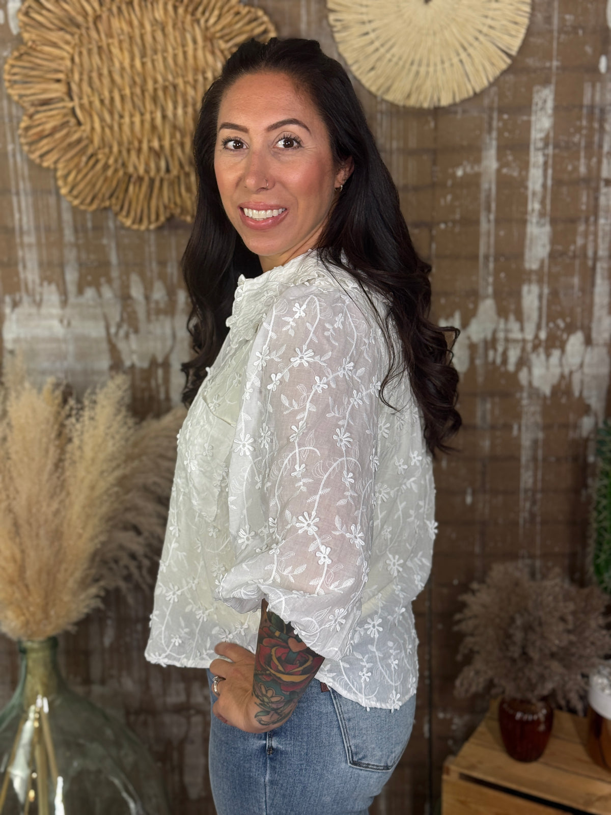 White Peter Pan Collar Floral Top  - (Small - 3X)