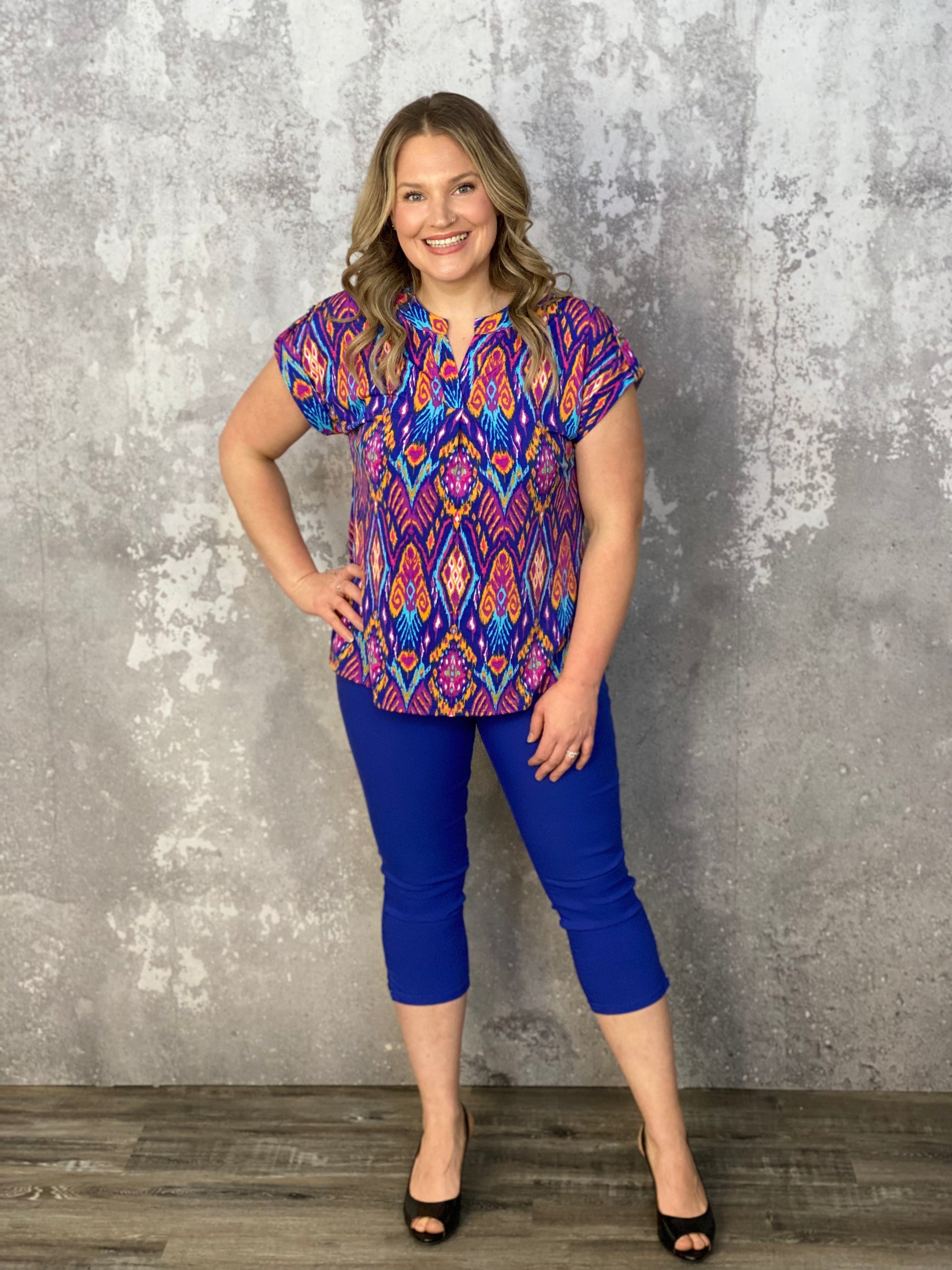 The Wrinkle Free Short Sleeve Lizzie Top - Royal Blue Print (Small - 3X)