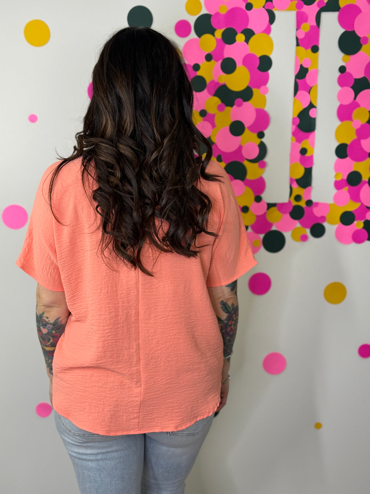 The Alia Airflow V-neck Top - Coral