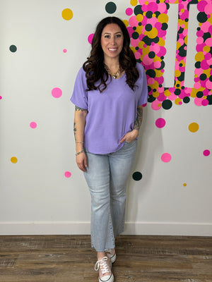 The Alia Airflow V-neck Top - Lavender