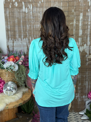 The Solid Wrinkle Free Ruched 3/4 Sleeve Lizzie Top - Mint (Small - 3X)