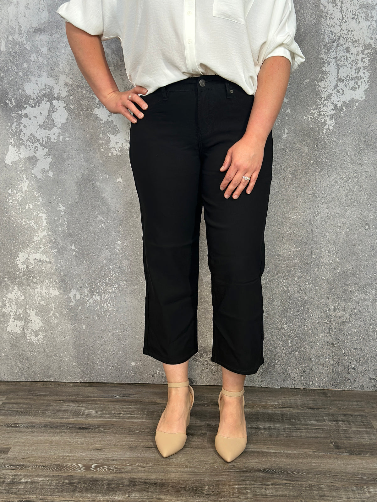 Hyperstretch Wide Leg Relaxed Fit Crop - Black (Small - XL)