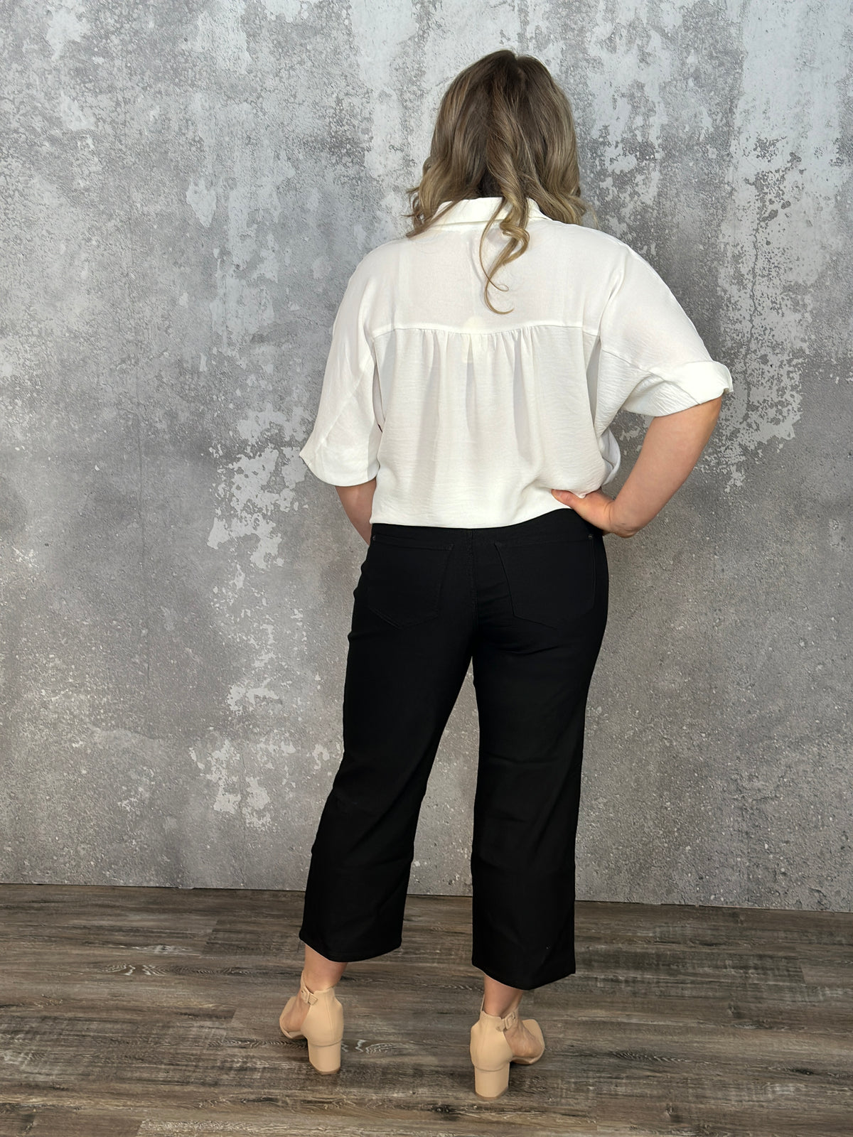 Hyperstretch Wide Leg Relaxed Fit Crop - Black (Small - XL)
