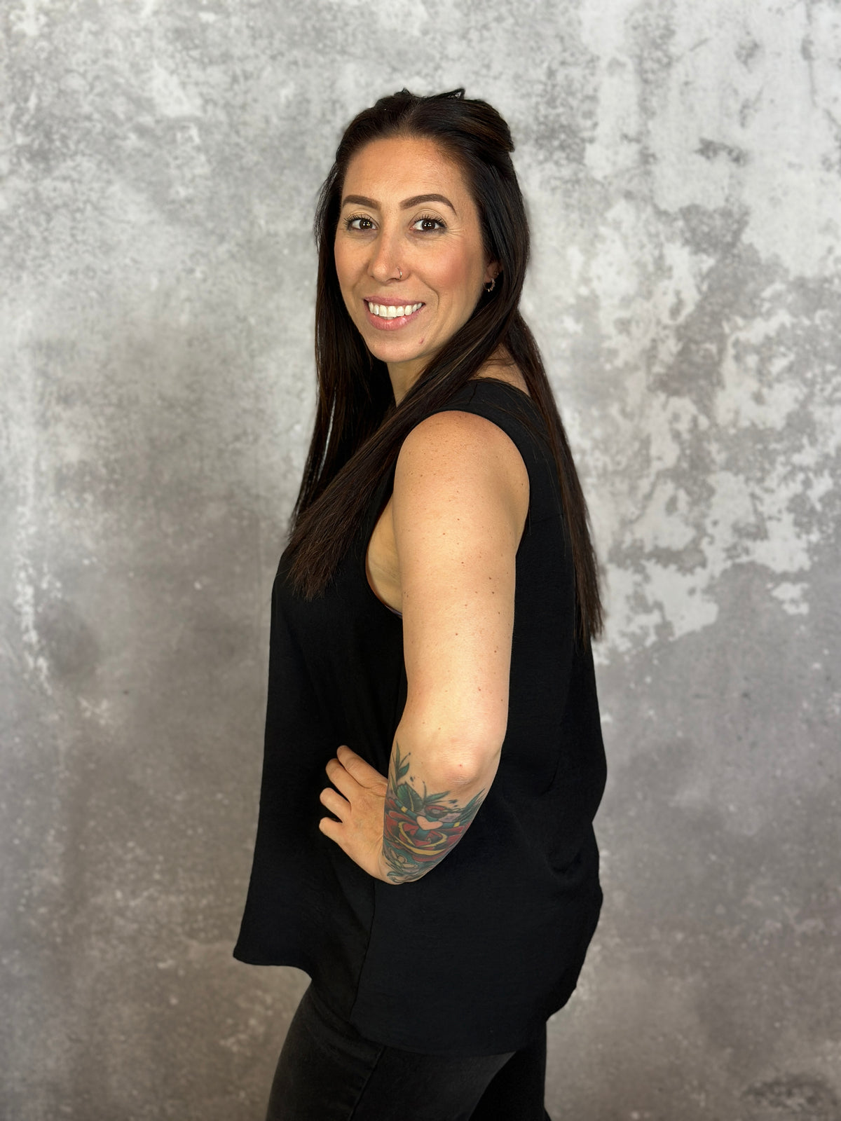 The Sara Vneck Tank - Black (Small - 3X)