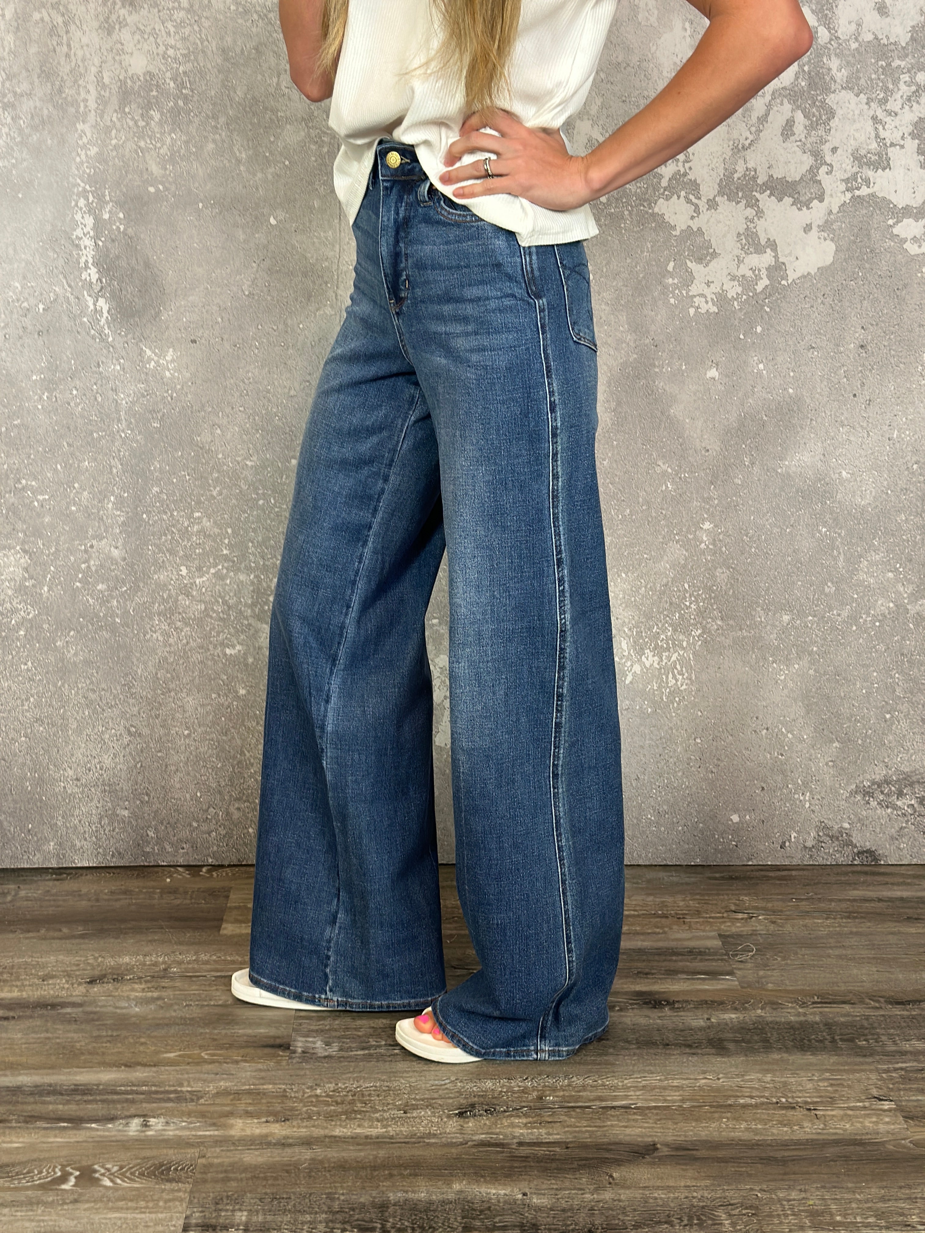 Judy Blue Retro Wide Leg Tummy Control Jean (sizes 0/24-20W