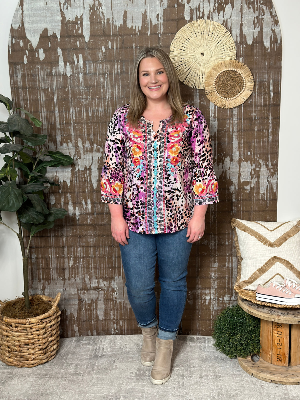 Embroidered Mauve and Purple 3/4 Sleeve Top (Small - 3X)