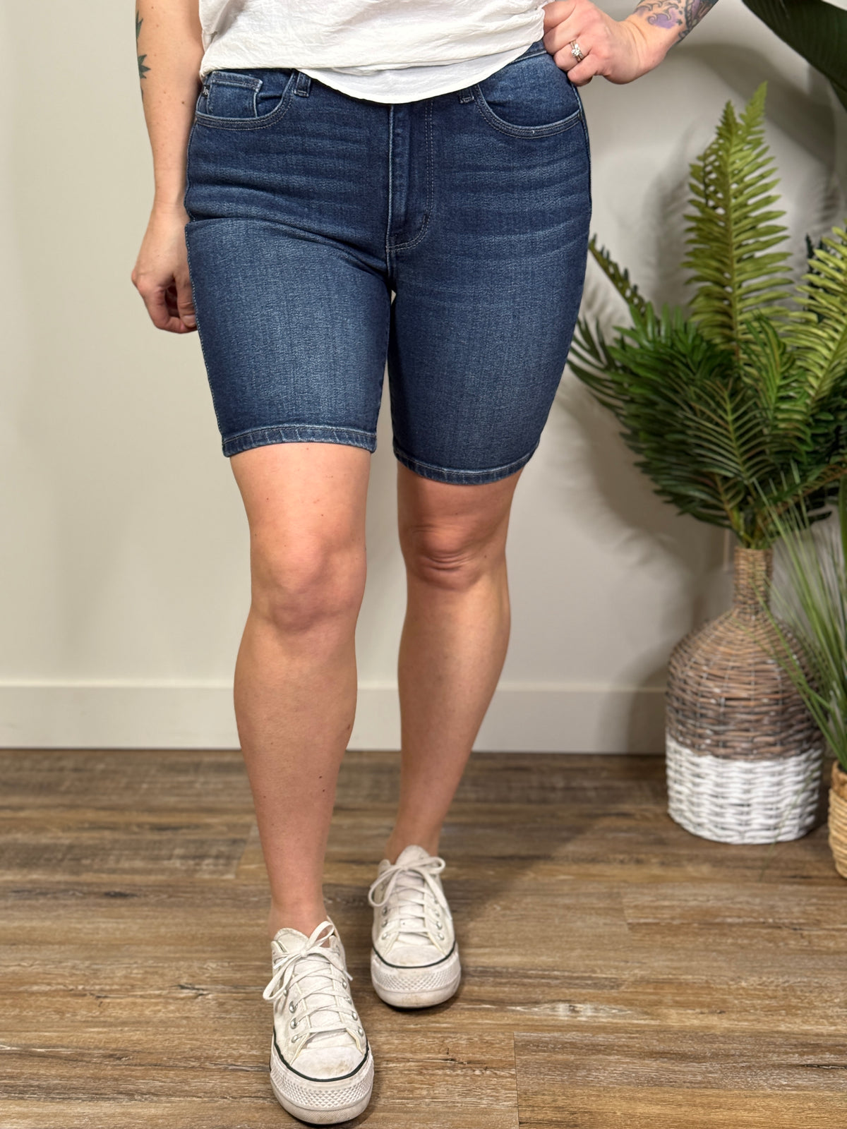 Judy Blue Bermuda Shorts (S - 3X)