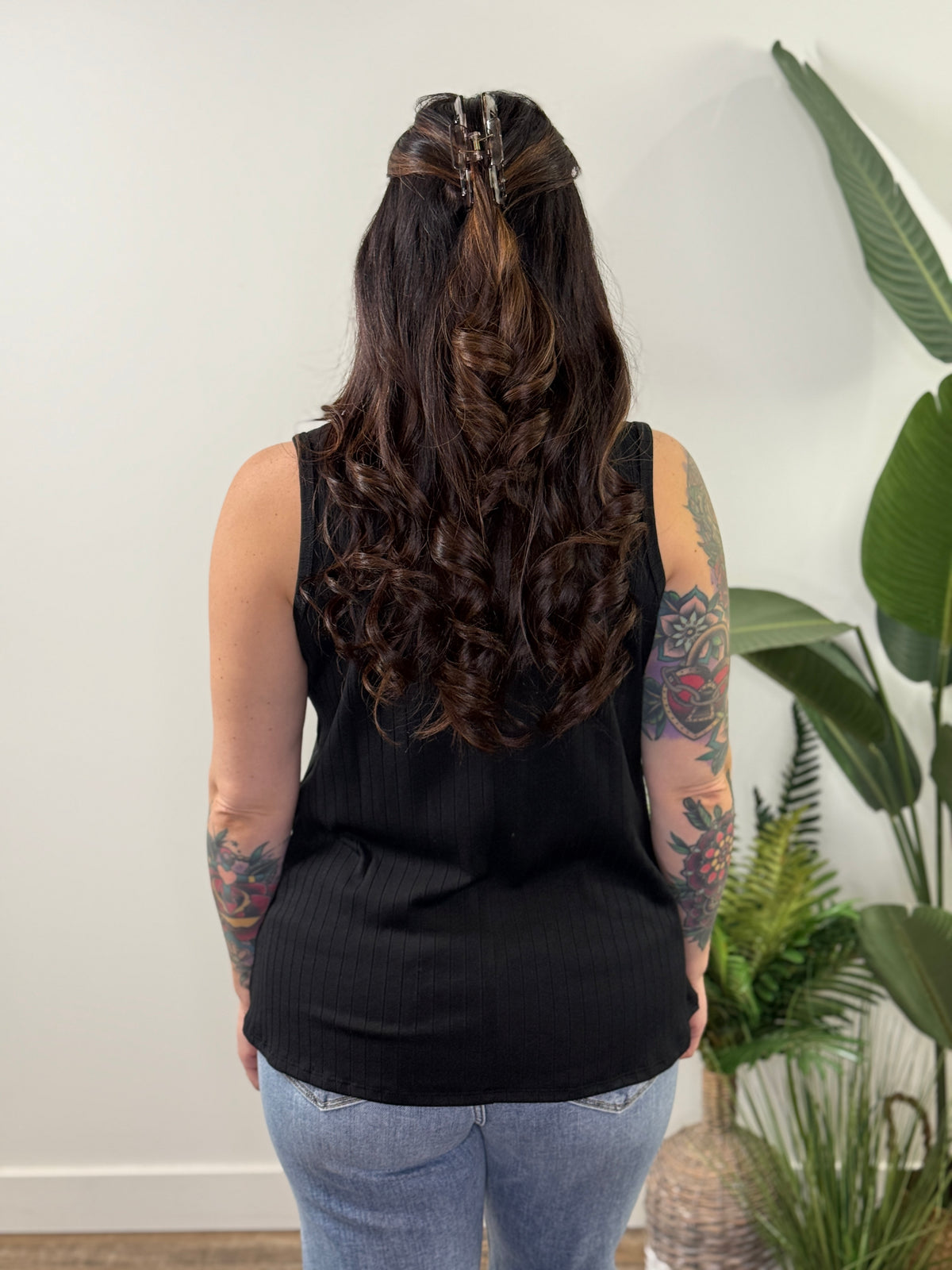 Vneck Pocket Tank - Black (Small - 3X)