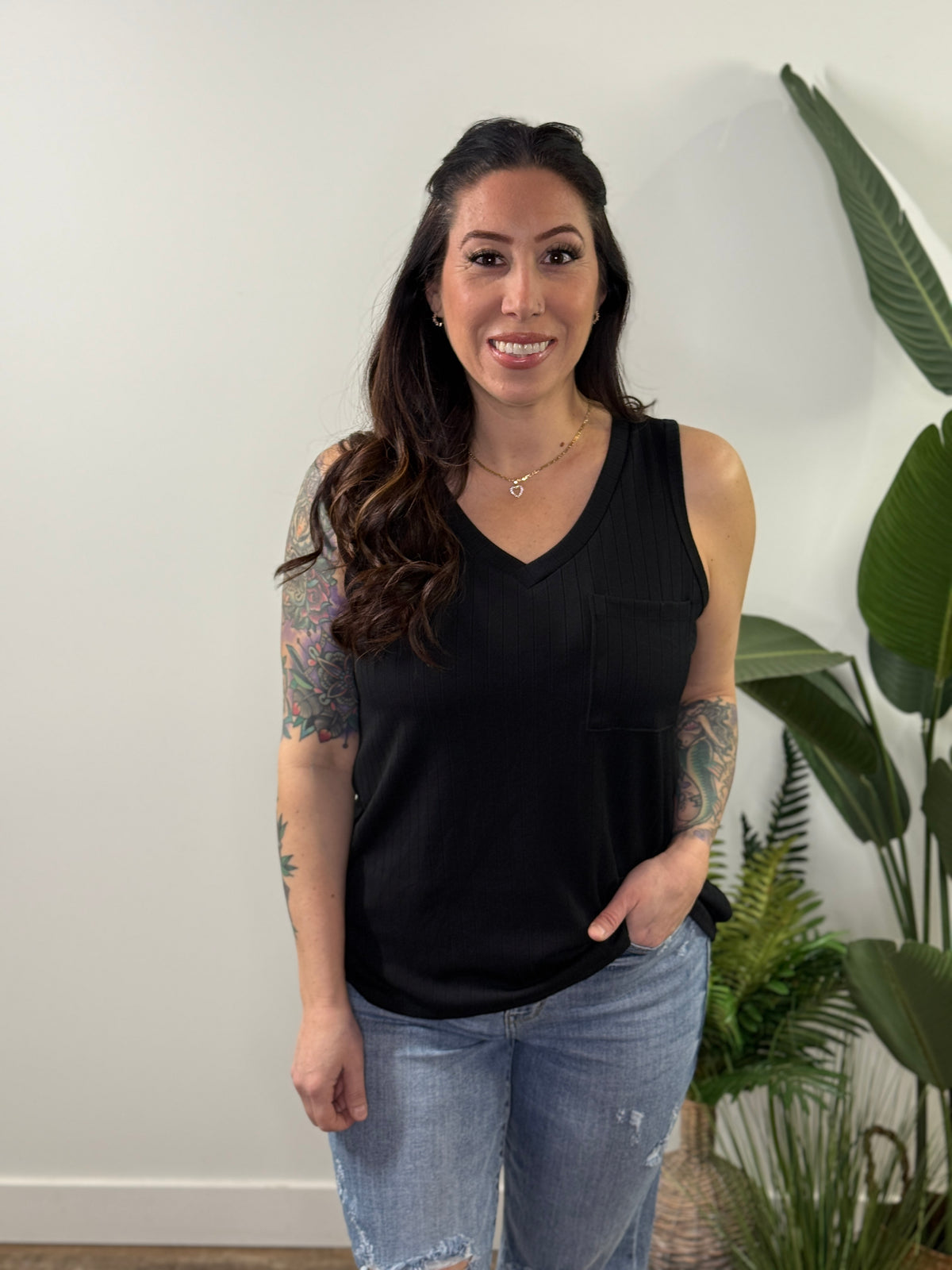 Vneck Pocket Tank - Black (Small - 3X)
