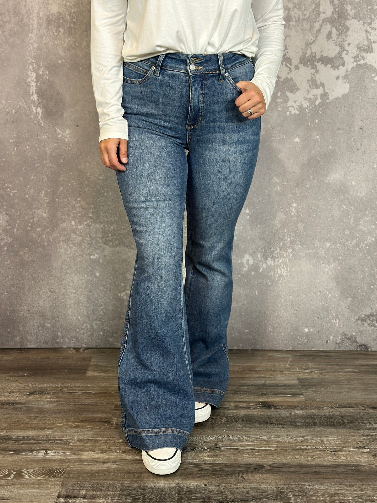 Judy Blue Double Button Tummy Control Flair  (sizes 0/24-24W)