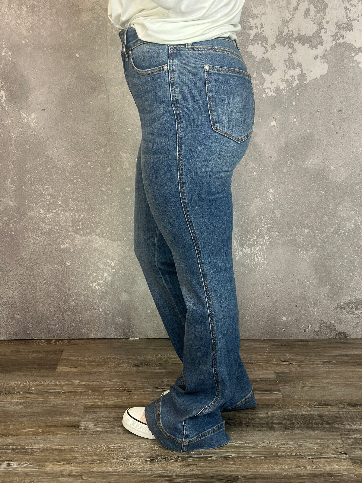 Judy Blue Double Button Tummy Control Flair  (sizes 0/24-24W)