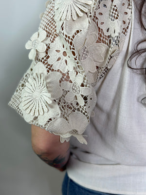 3/D Flower Sleeve Linen Top (Small - 2X)
