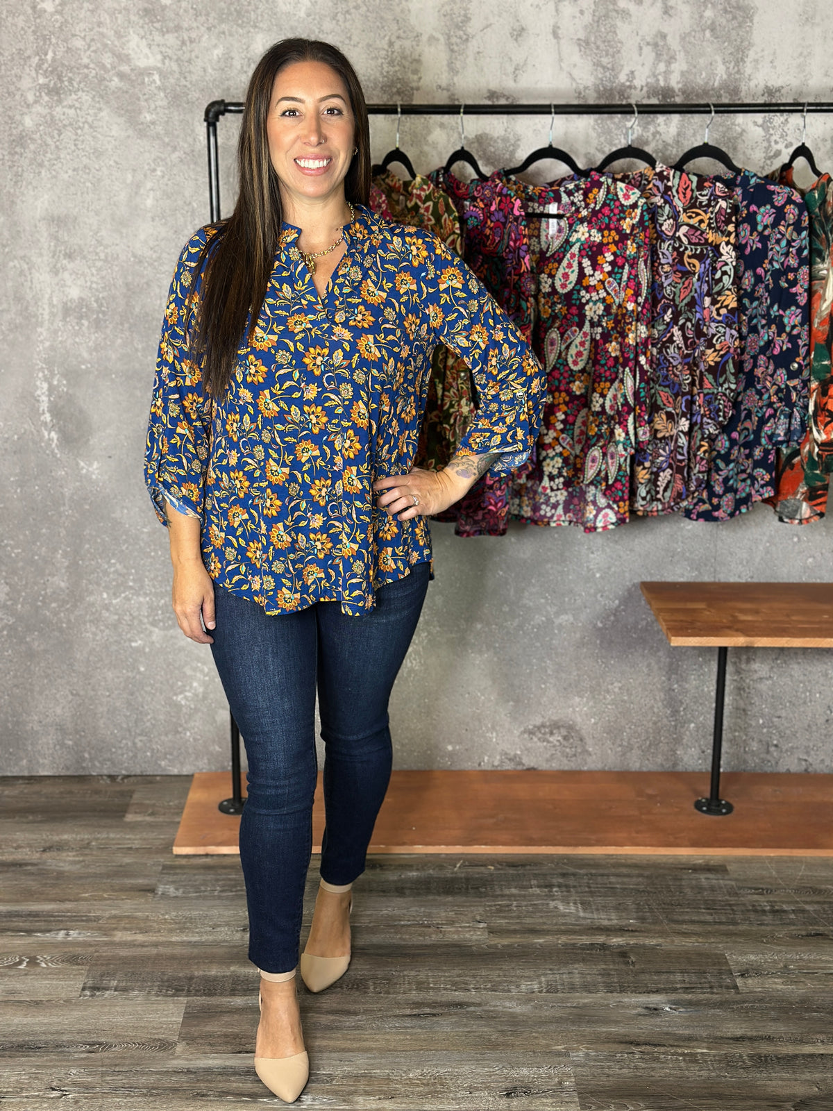 The Wrinkle Free Lizzie Top - Navy/Marigold Floral (Small - 3X)