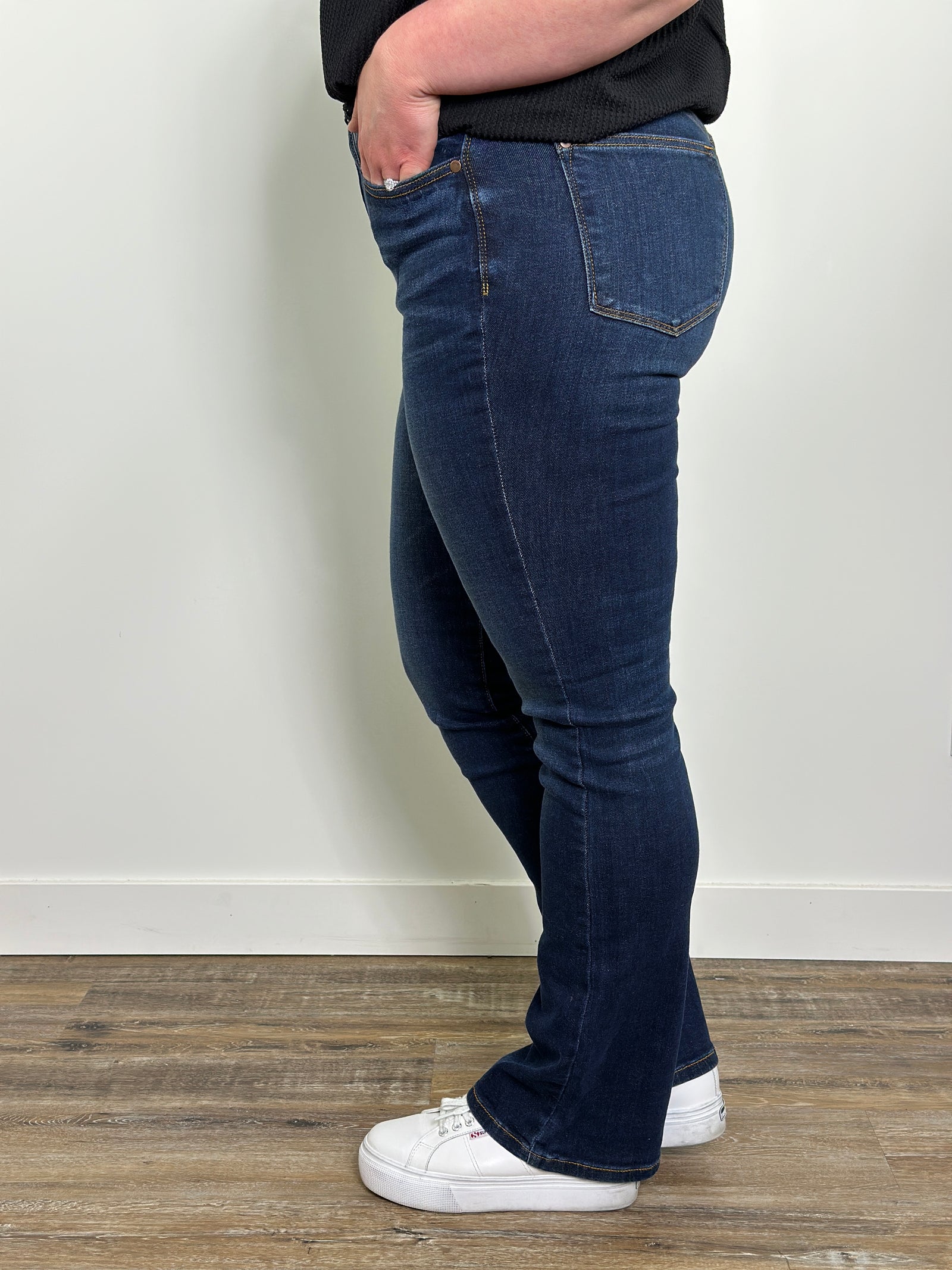 Judy Blue Dark Wash Midrise Bootcut Jeans (sizes 0/24-24W)