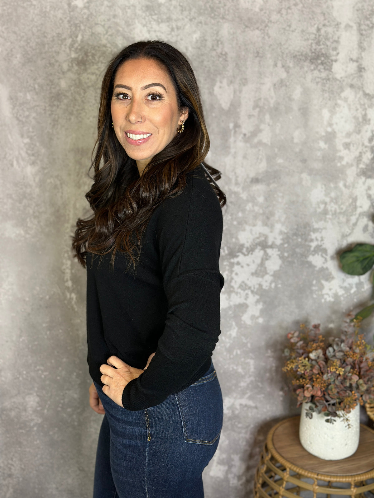 Roundneck Front Seam Stacey Sweater - Black