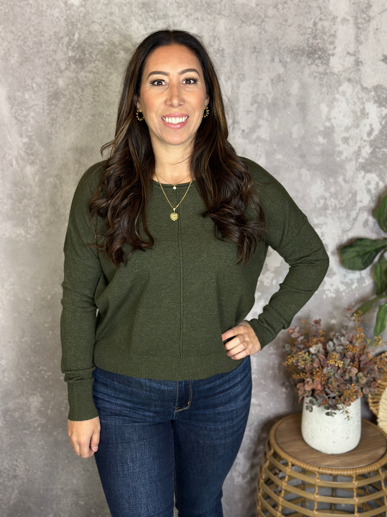 Roundneck Front Seam Stacey Sweater - Olive