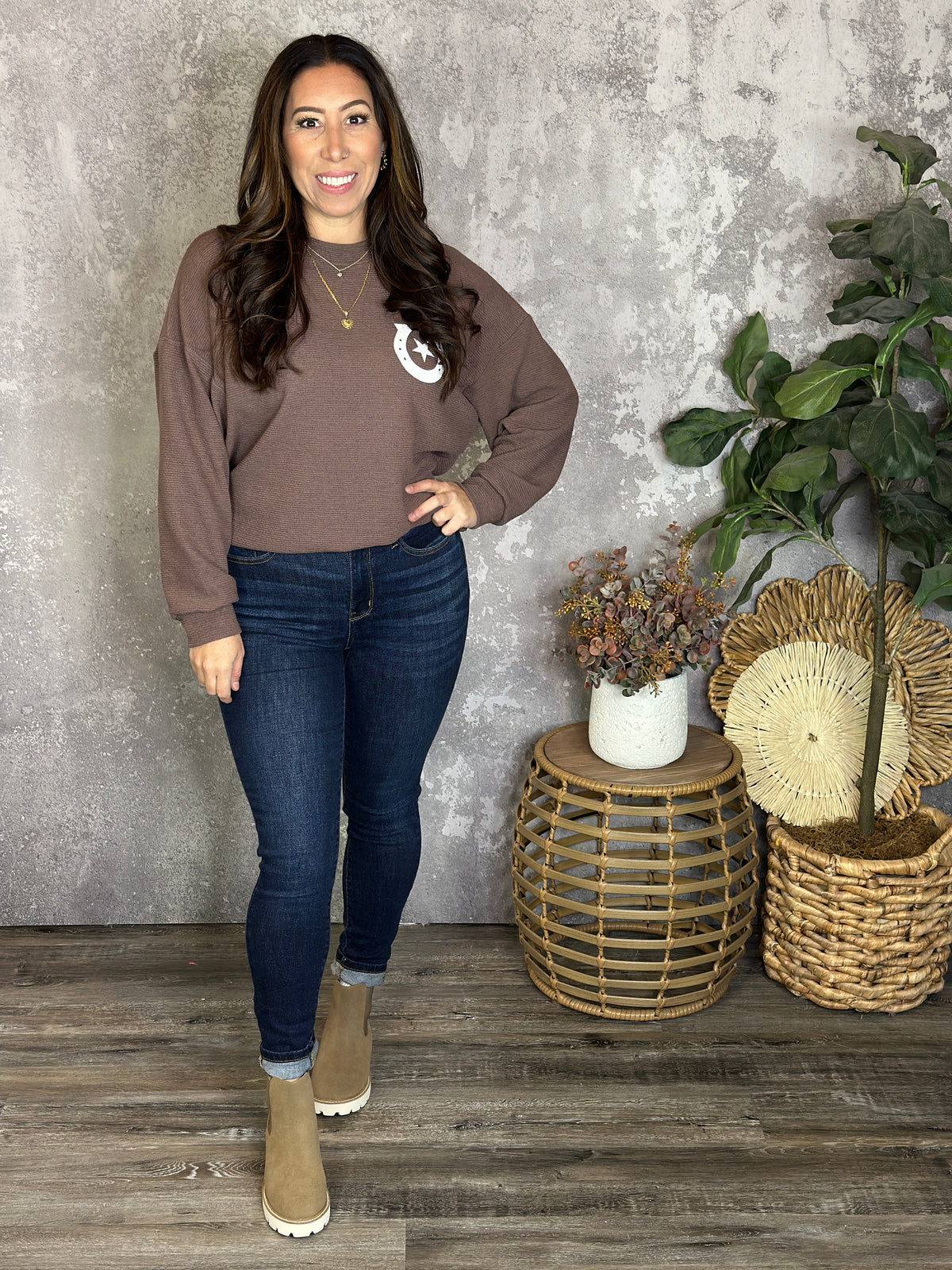 Howdy Long Sleeve - Brown