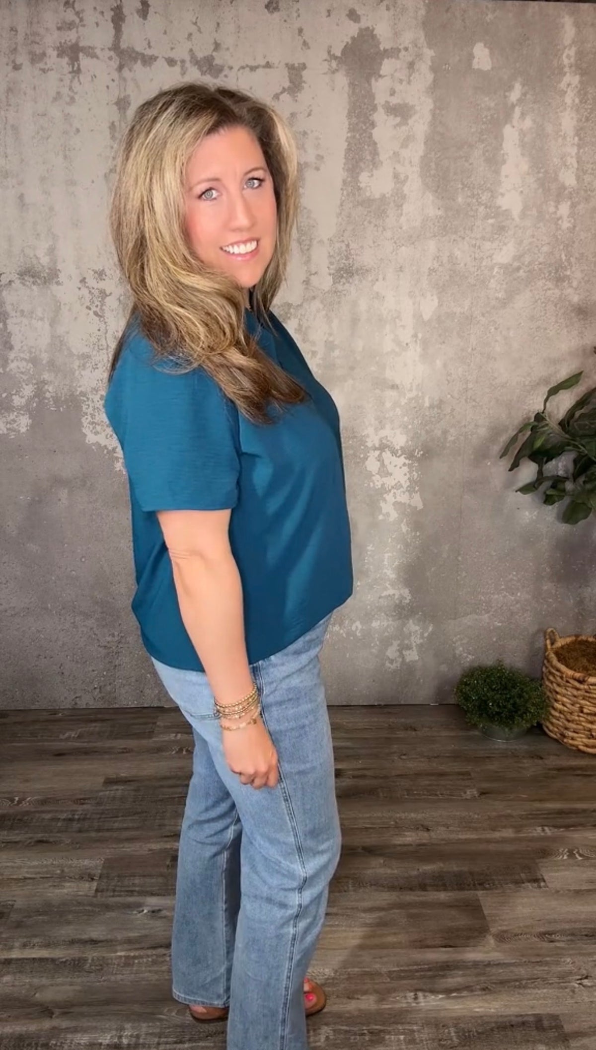 Teal Vneck Top (Curvy Only)