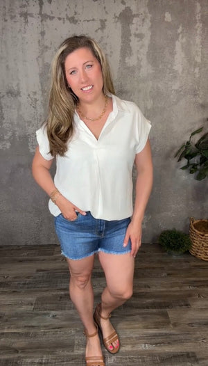 Collared White Top (Curvy Only)