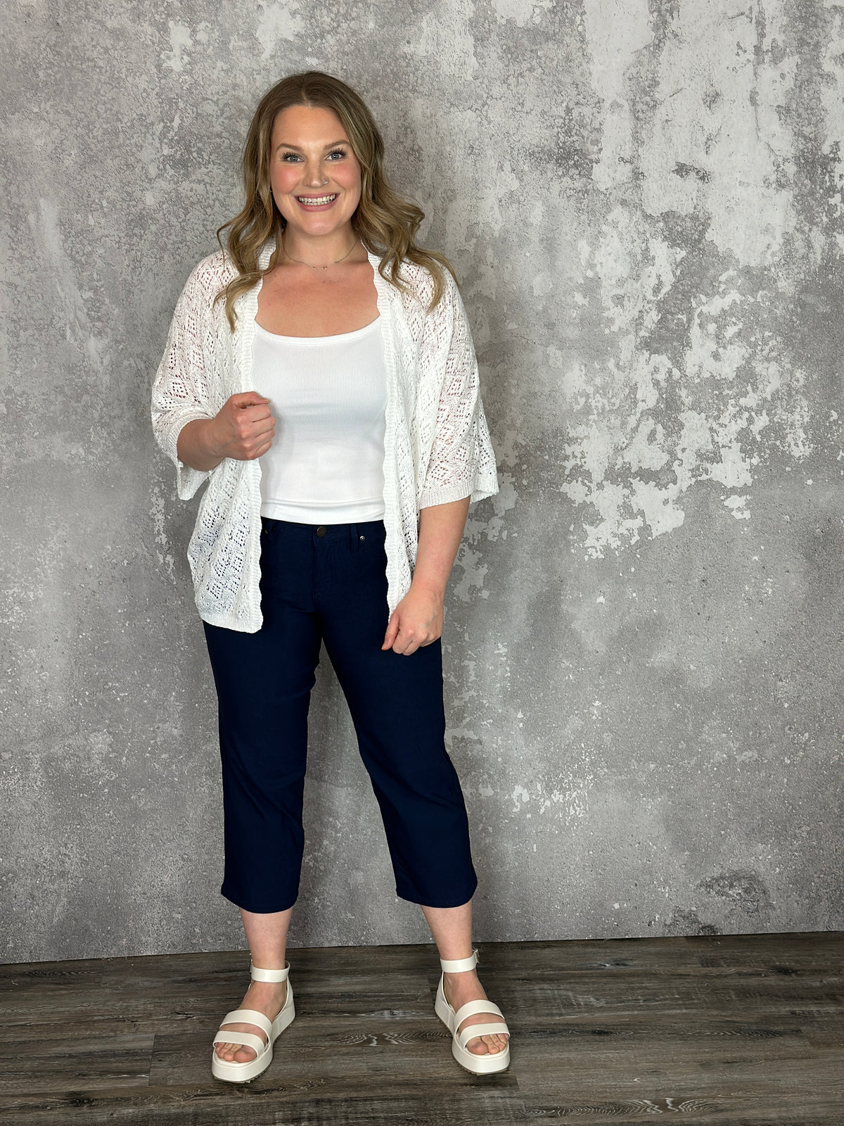 Hyperstretch Wide Leg Relaxed Fit Crop - NAVY (Small - XL)