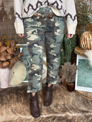 Cropped Waist Tie Camo Pants (Small - 3X)