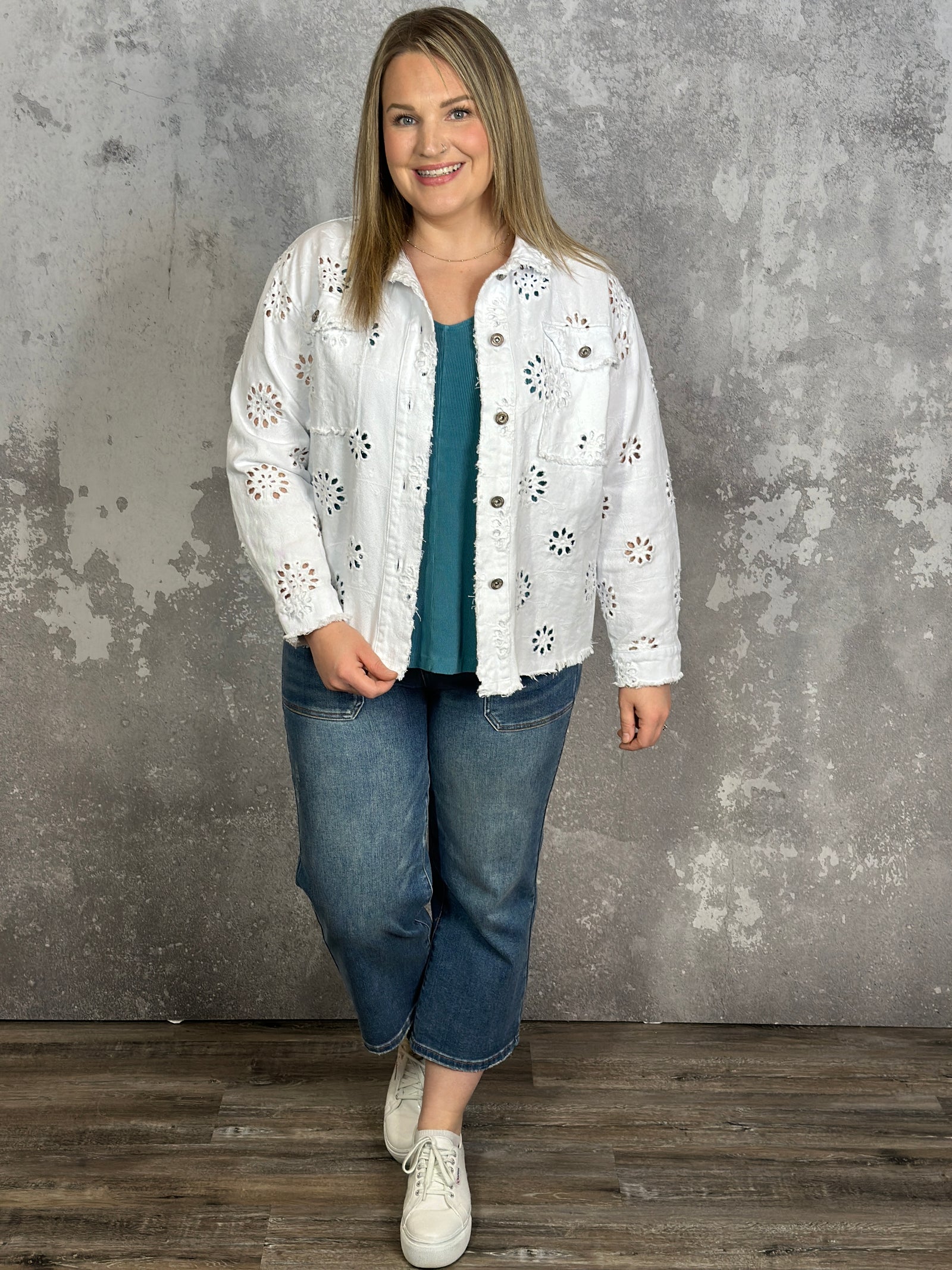 White Denim Floral Lazer Cut Detail Jacket (Small - 3X)