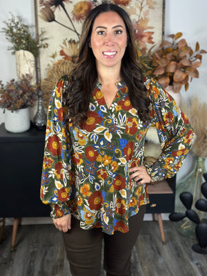 The Ruched 3/4 Sleeve Lizzie Top - Olive Floral