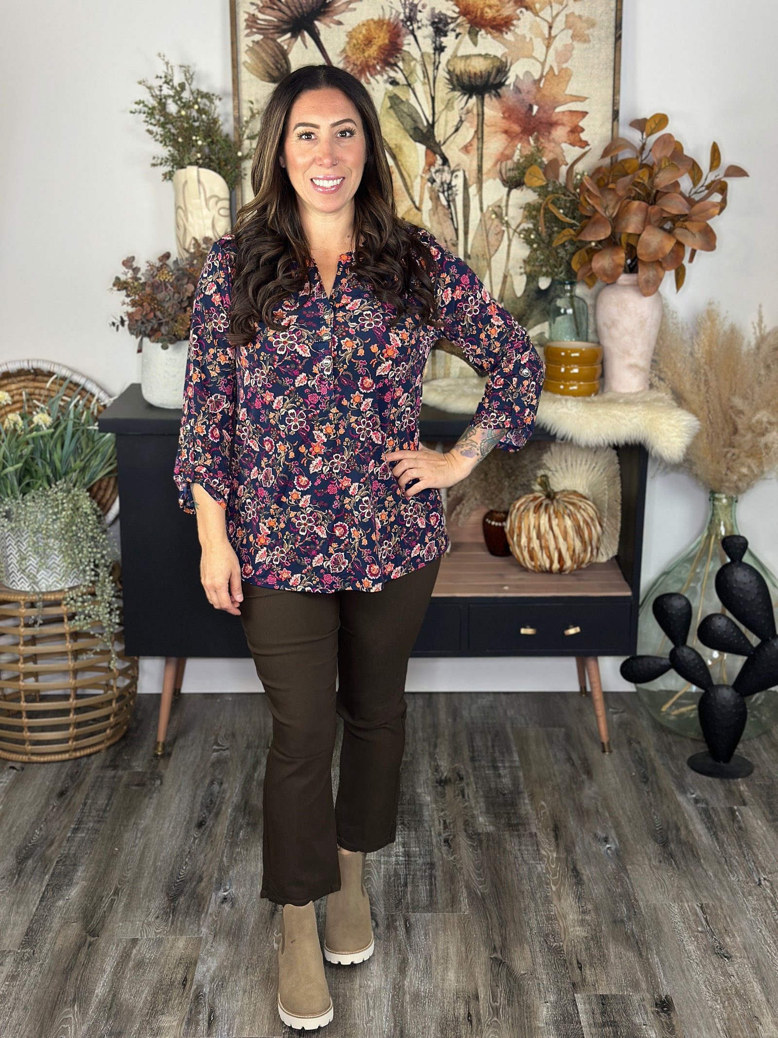 The Lux 3/4 Sleeve Lizzie Top - Navy Floral (Small - 3X)