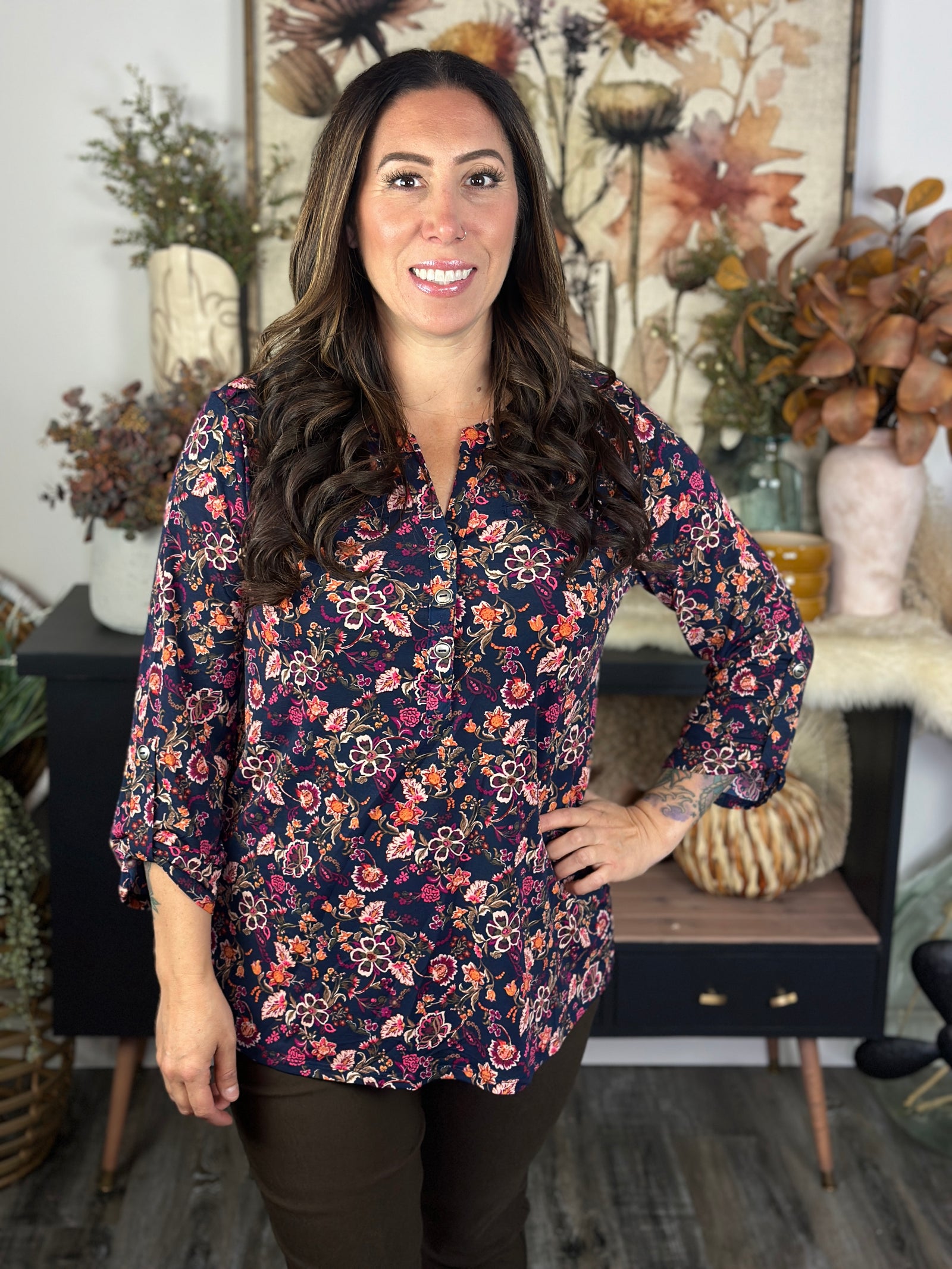 The Lux 3/4 Sleeve Lizzie Top - Navy Floral (Small - 3X)