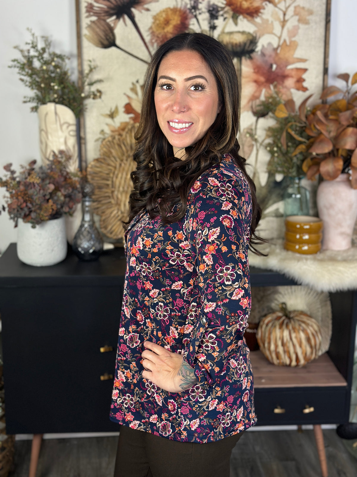 The Lux 3/4 Sleeve Lizzie Top - Navy Floral (Small - 3X)