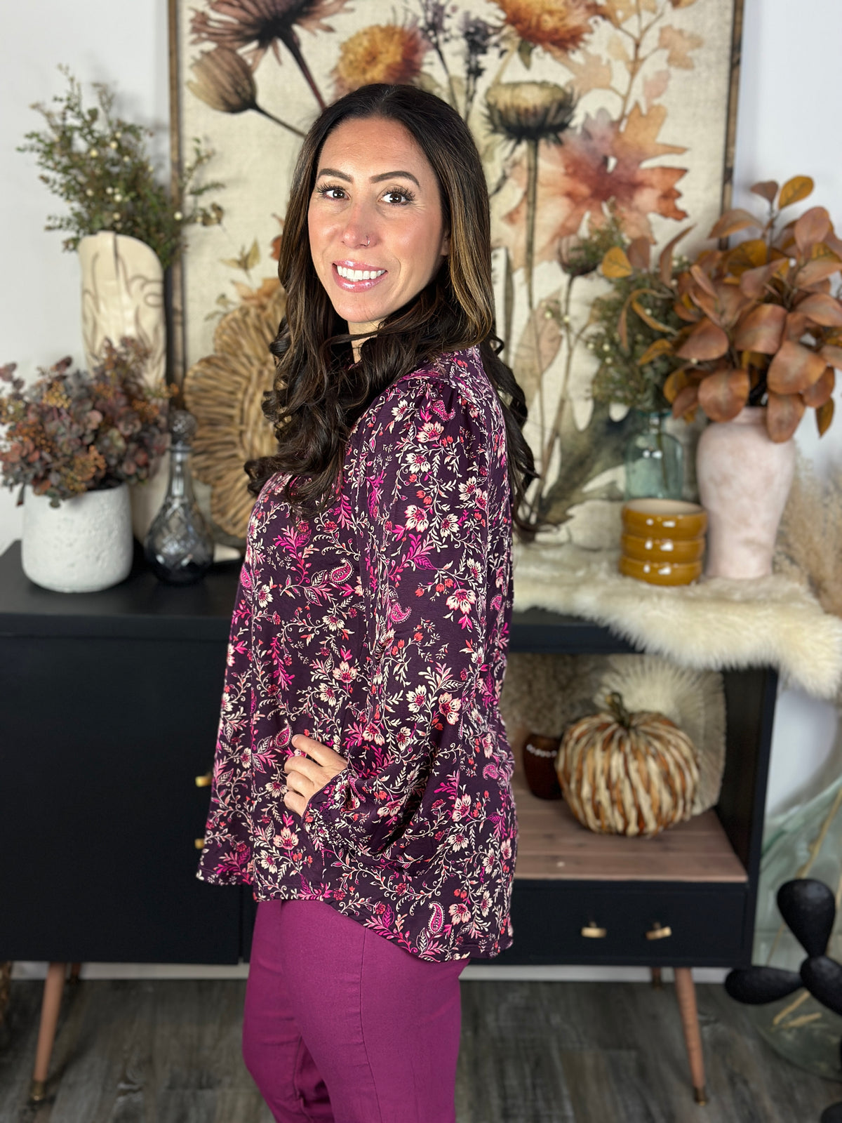 The Ruched 3/4 Sleeve Lizzie Top - Wine Floral