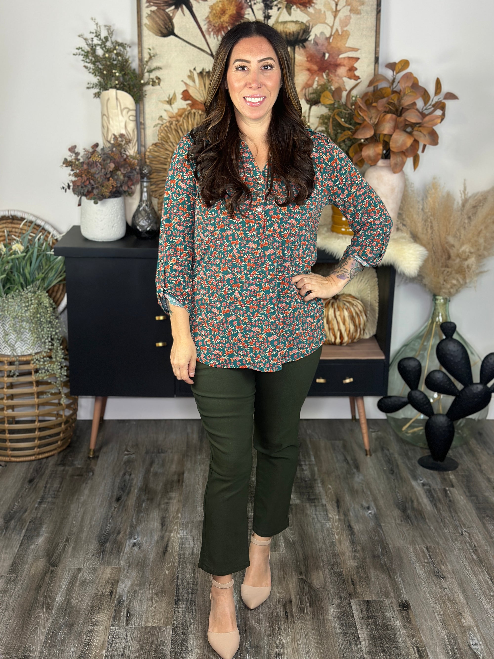 The Lux 3/4 Sleeve Lizzie Top - Green Floral (Small - 3X)