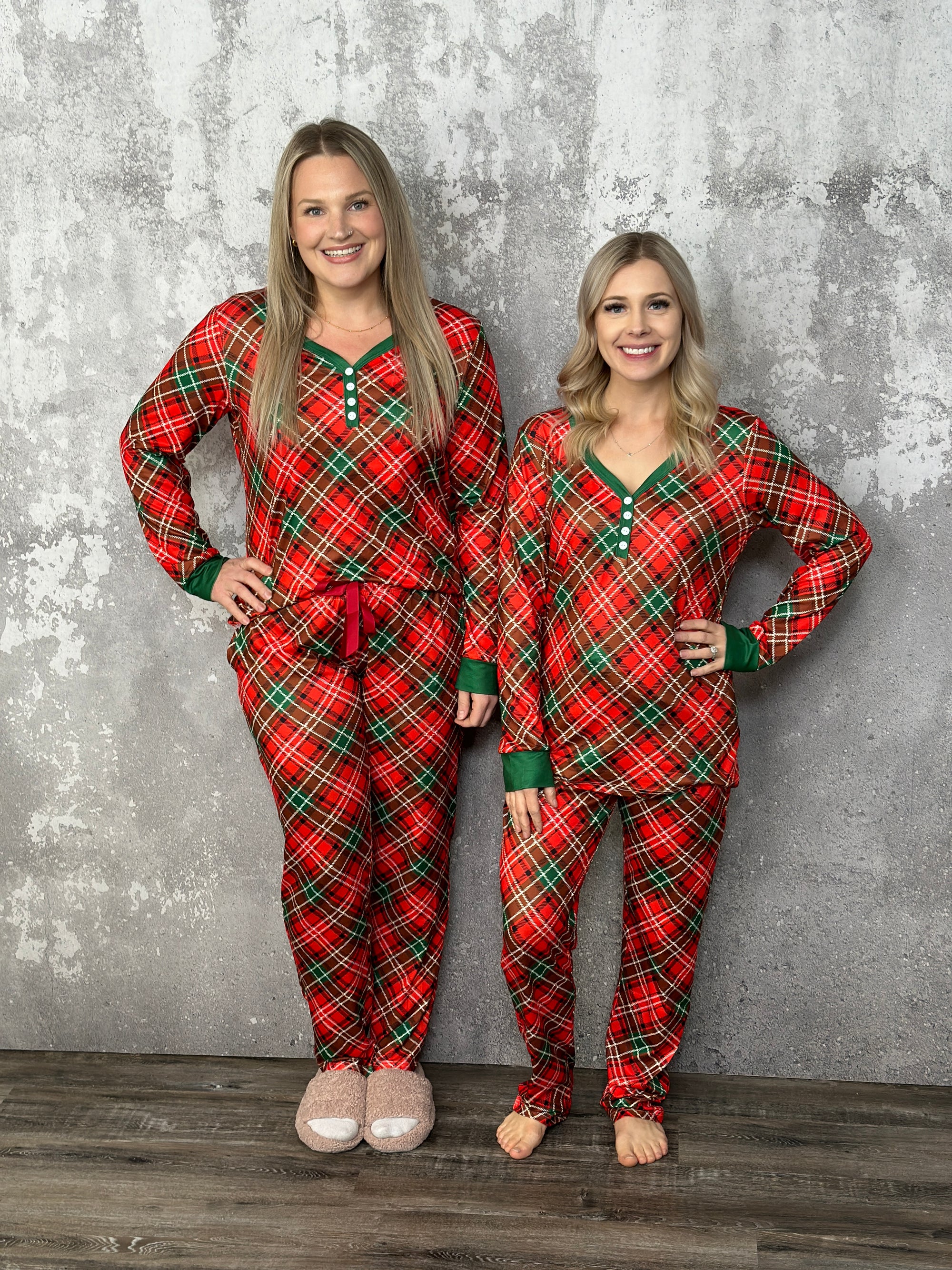 Buttery Shirley Lounge Set - Green/Red Plaid (Small - 3X) *NEW