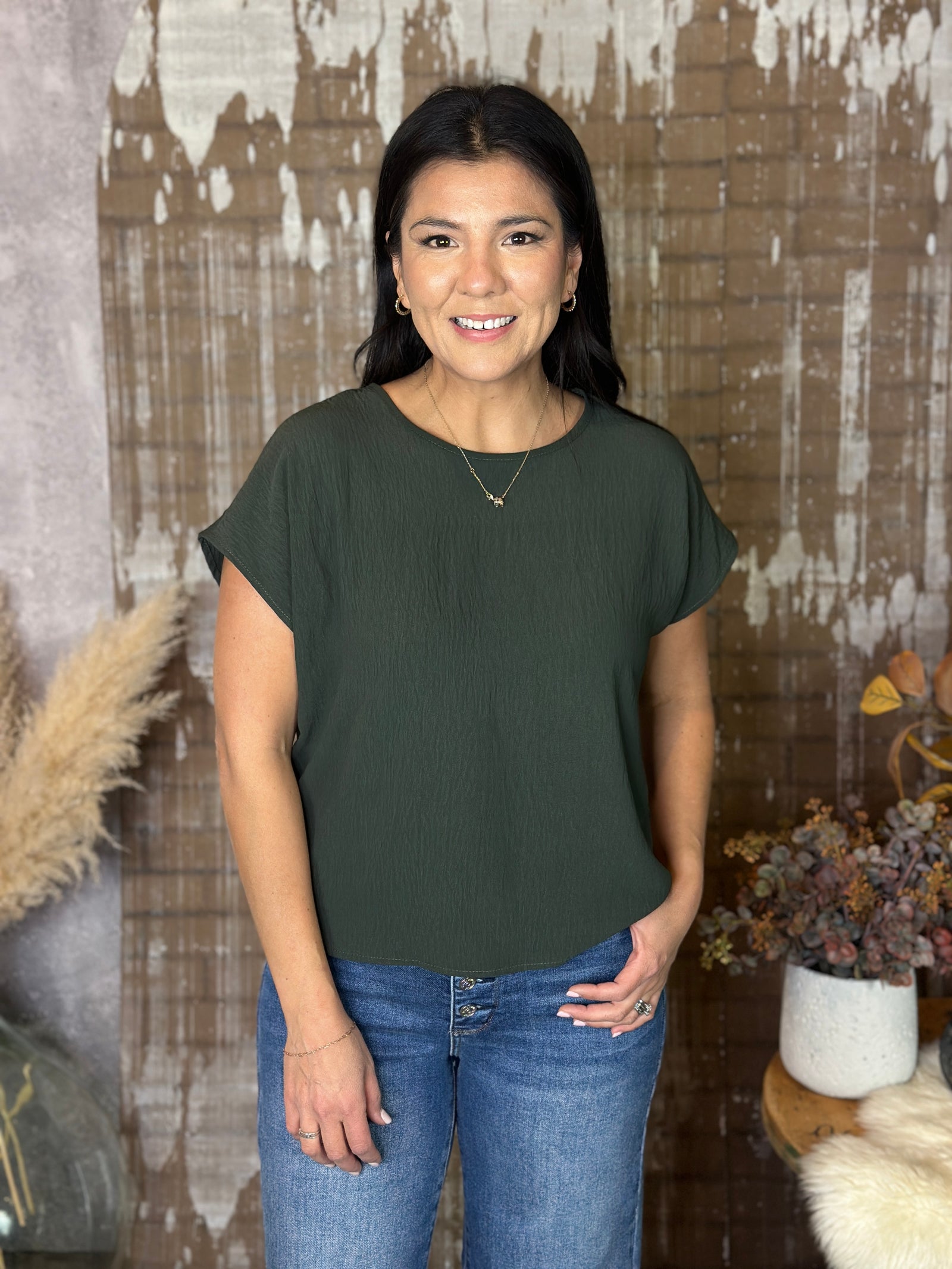 Olive Airflow Roundneck