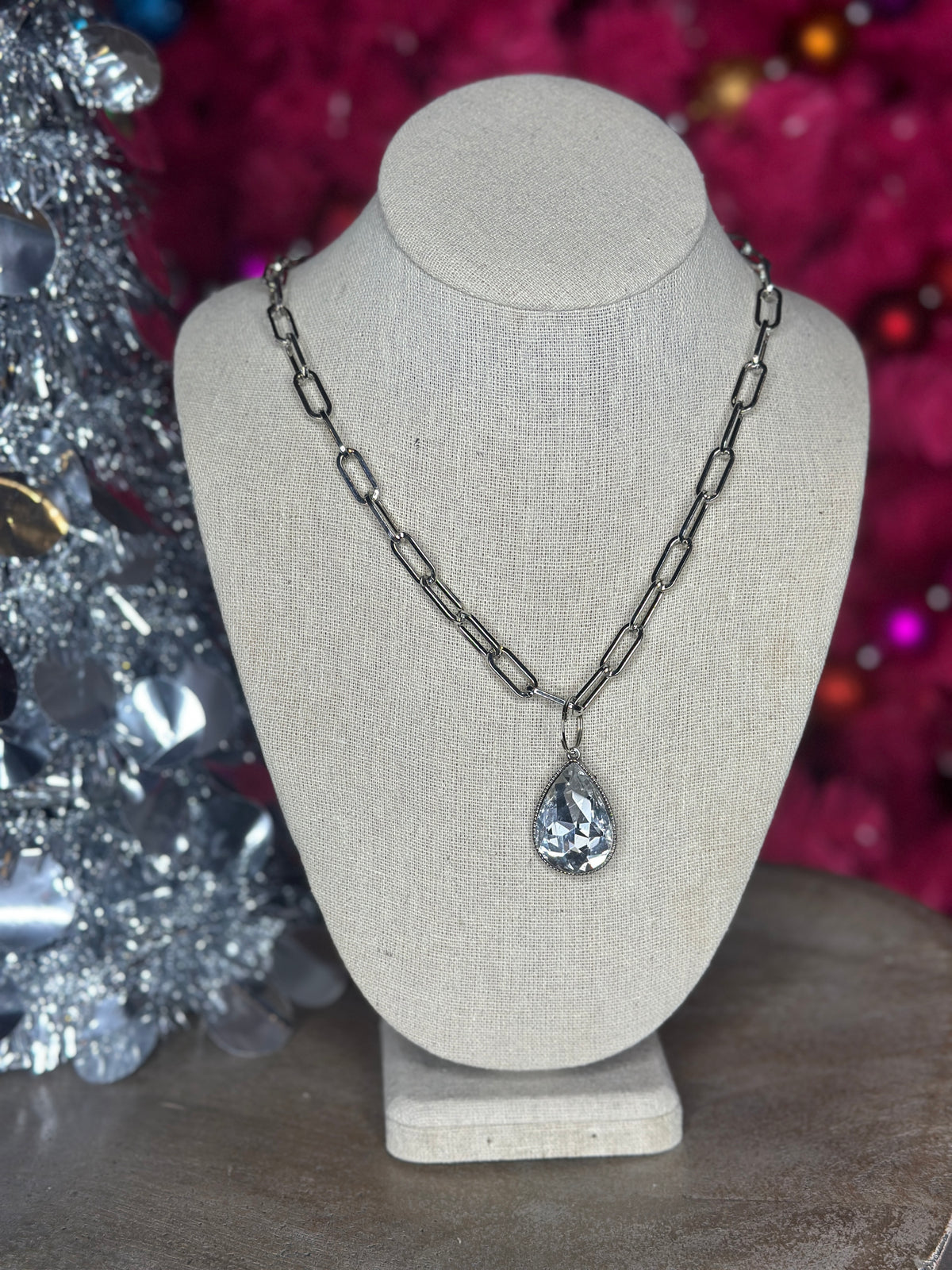 Silver Paperclip Teardrop Necklace