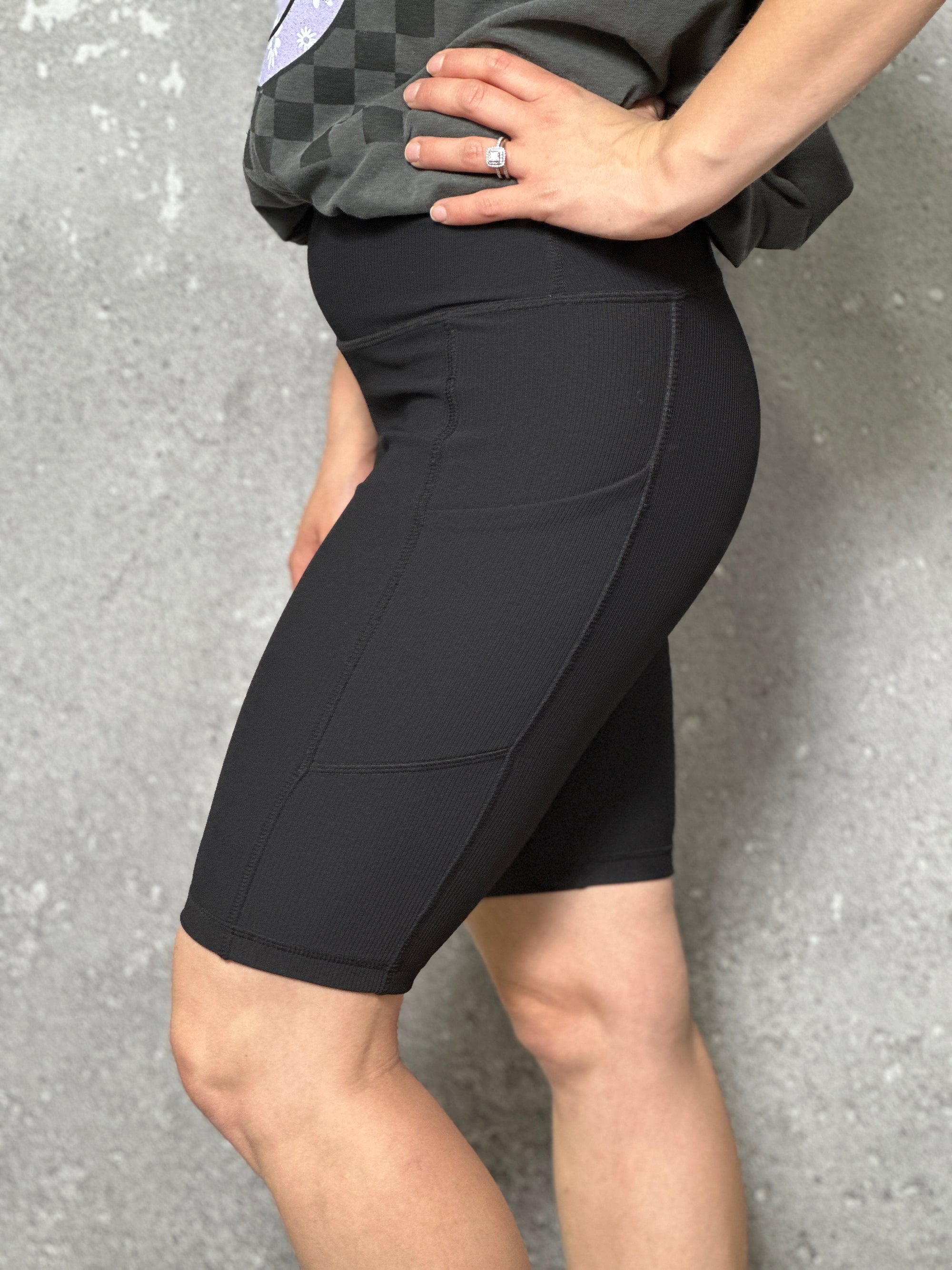 Black Ribbed Biker Shorts with Pockets  - Small - 3X