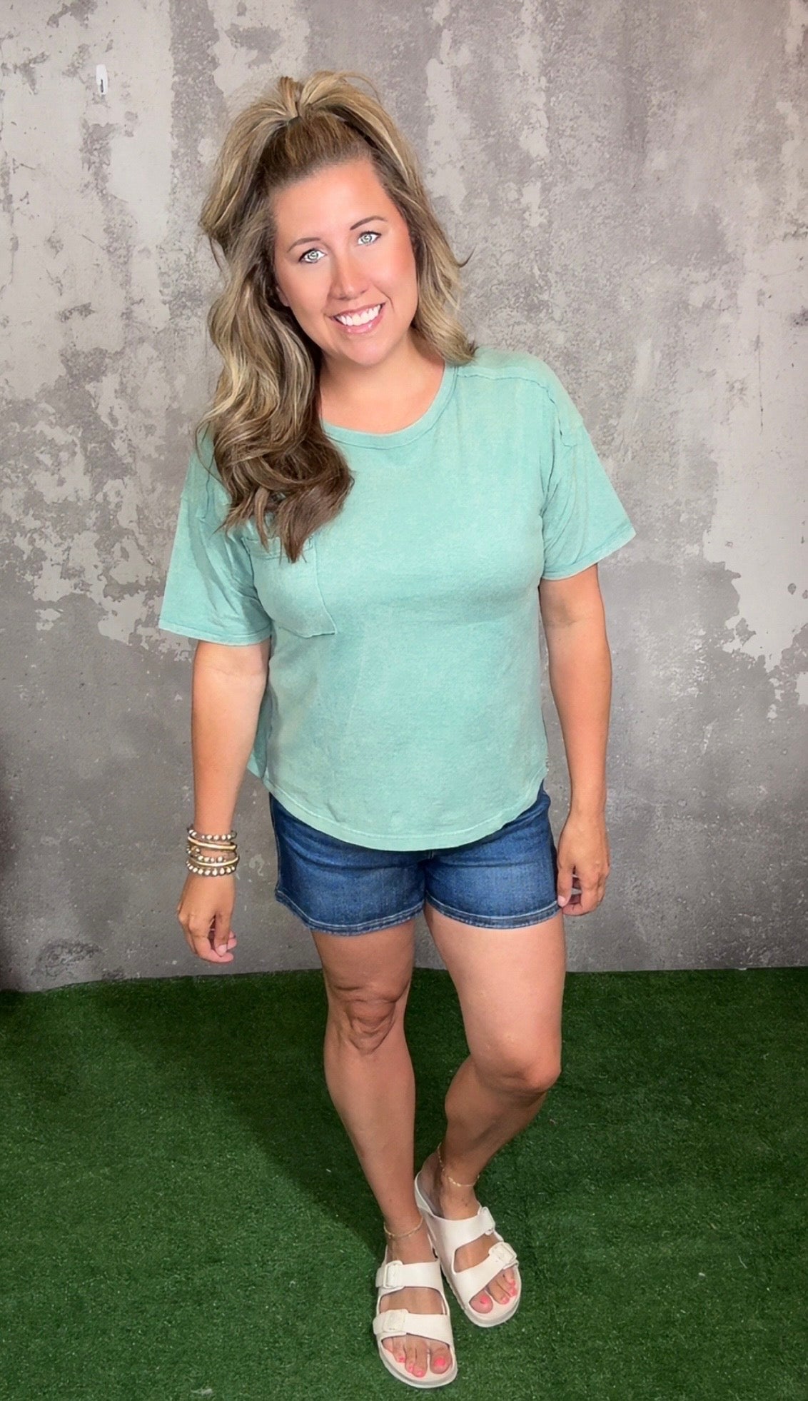 Mineral Wash Pocket Tee - Sage