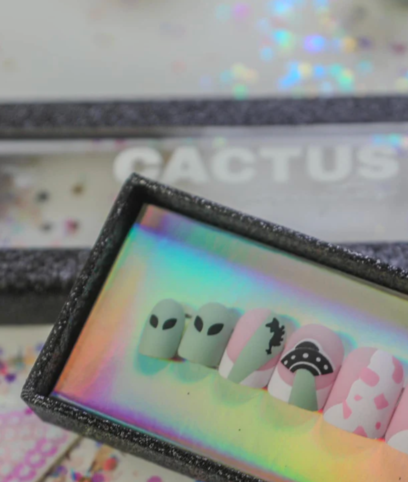 Glue On Nails - Alien