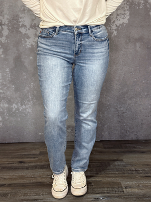 Judy Blue Medium Rise Slim Fit Jean with Cell Phone Pocket (0/24 - 20W)